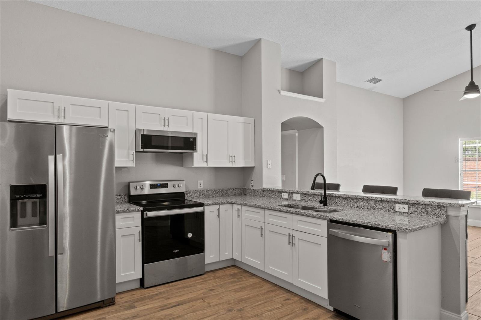 7925 MAGNOLIA BEND CT