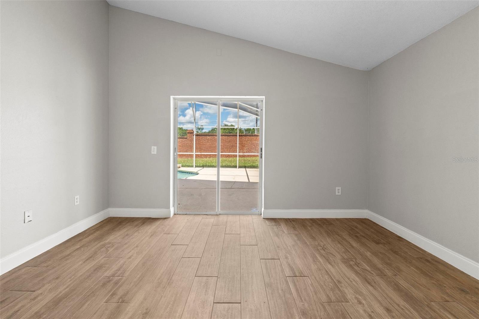 7925 MAGNOLIA BEND CT