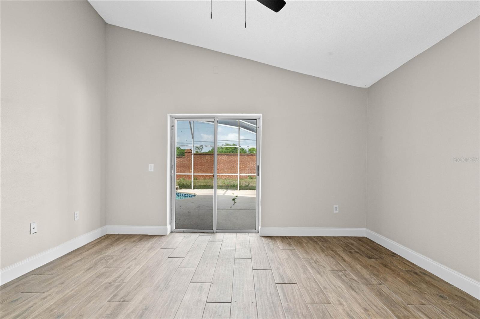 7925 MAGNOLIA BEND CT