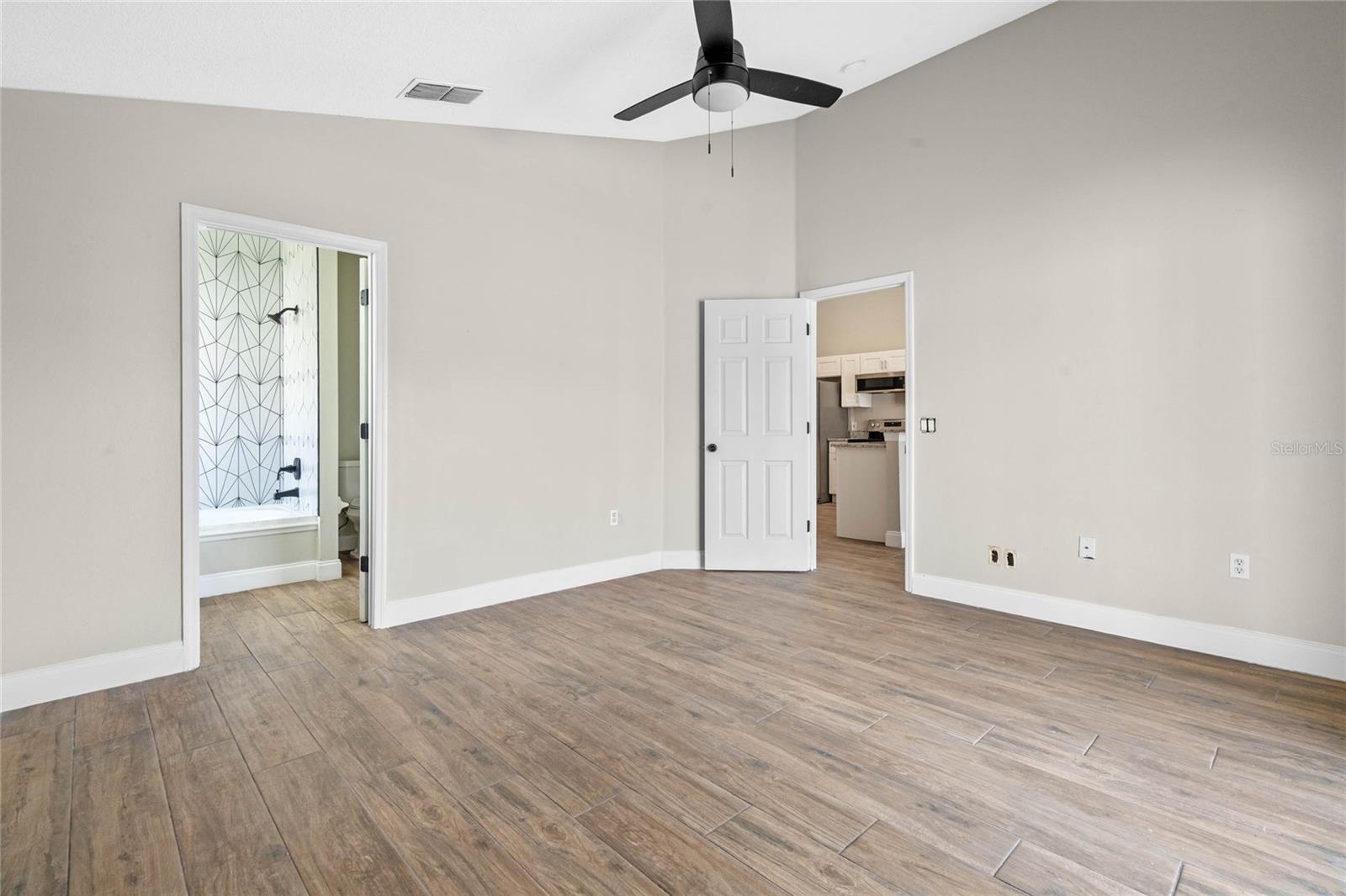 7925 MAGNOLIA BEND CT