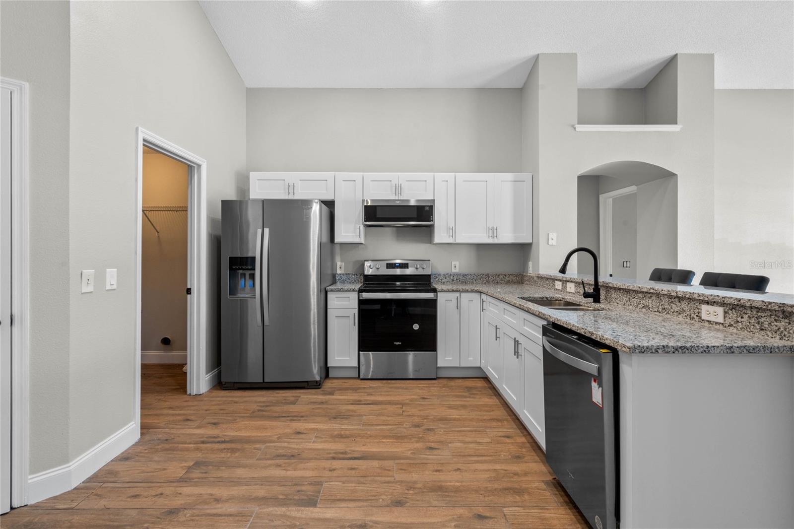 7925 MAGNOLIA BEND CT