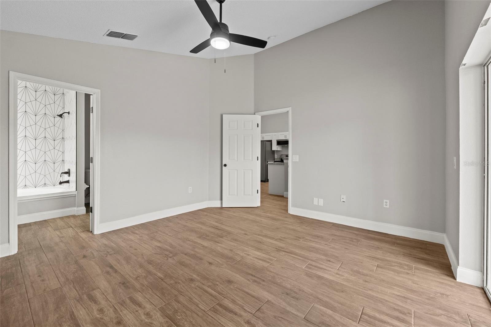 7925 MAGNOLIA BEND CT