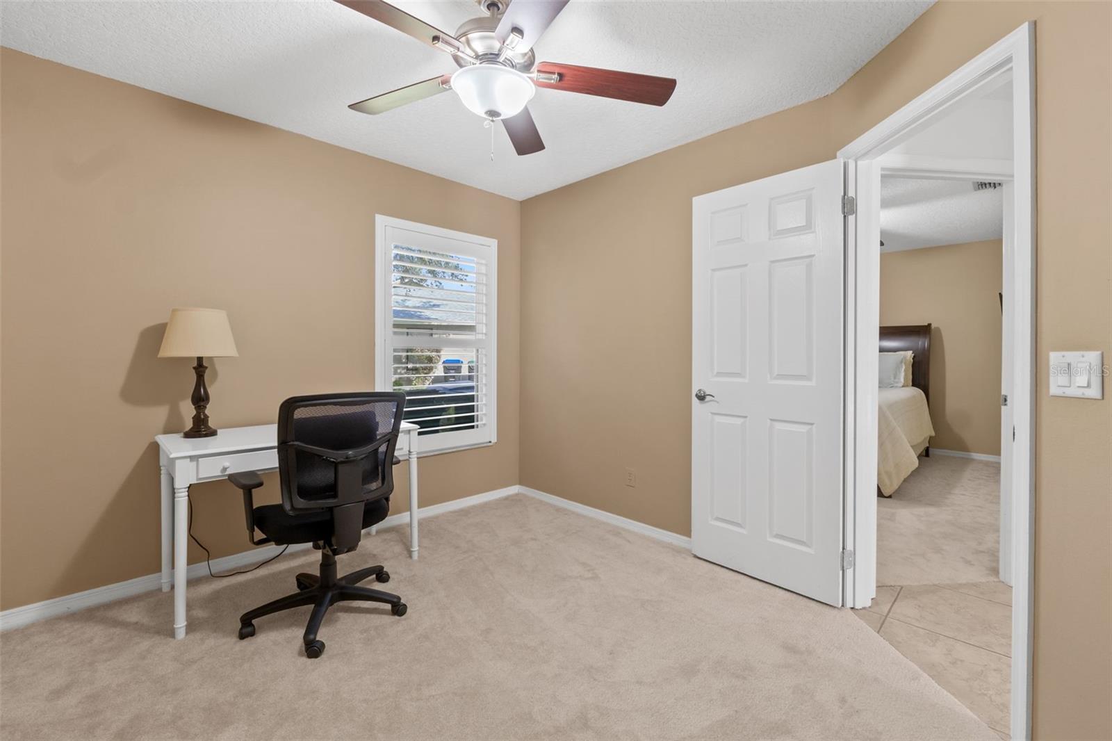 4801 BREEZY PALMS CT