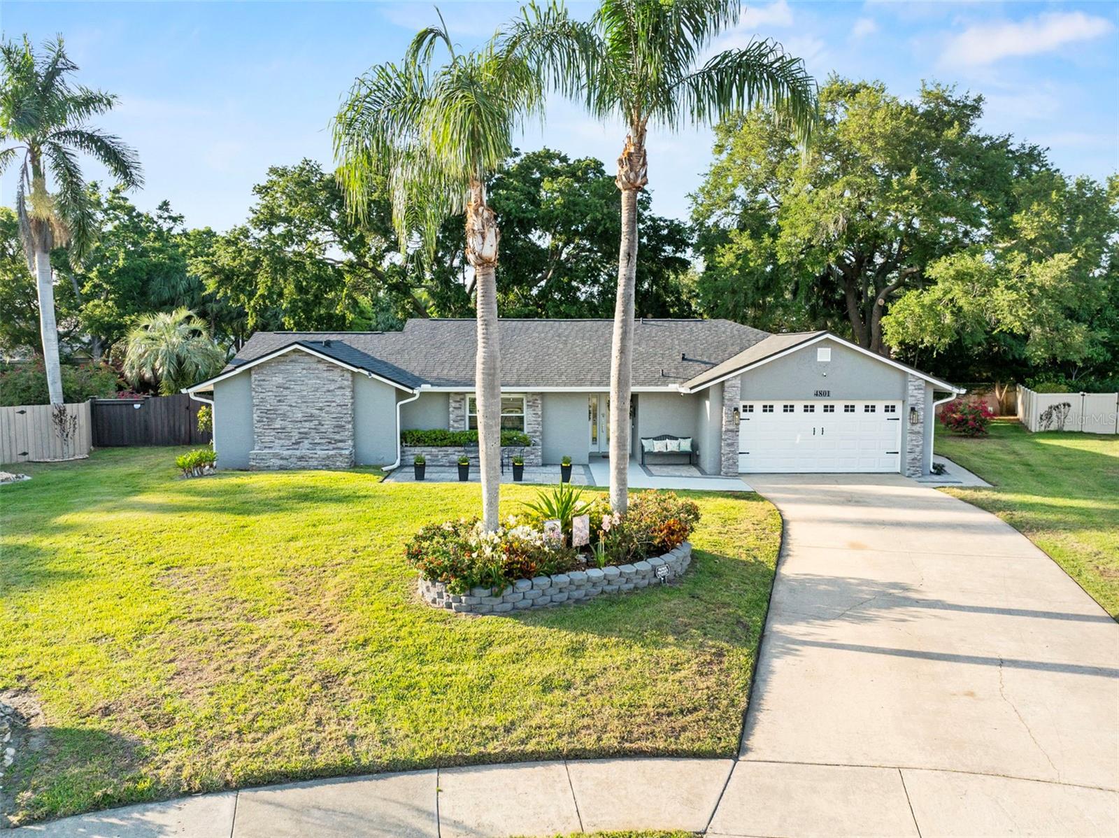 4801 BREEZY PALMS CT