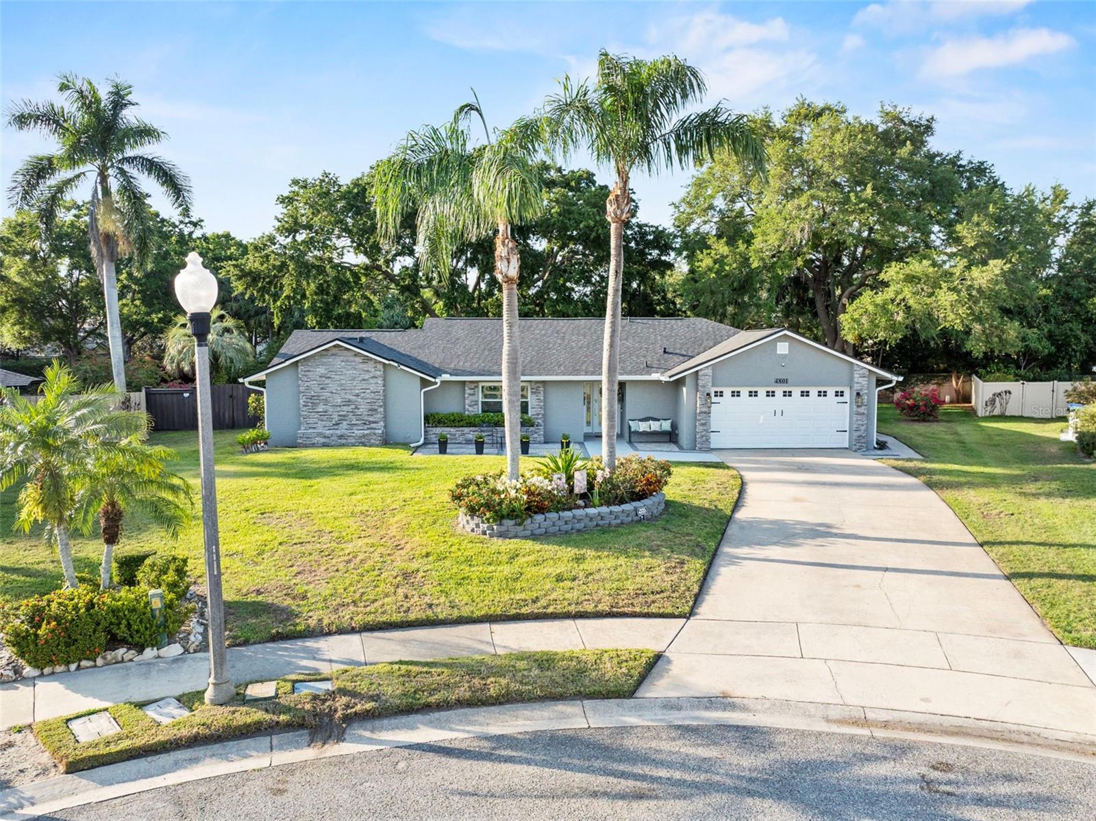 4801 BREEZY PALMS CT