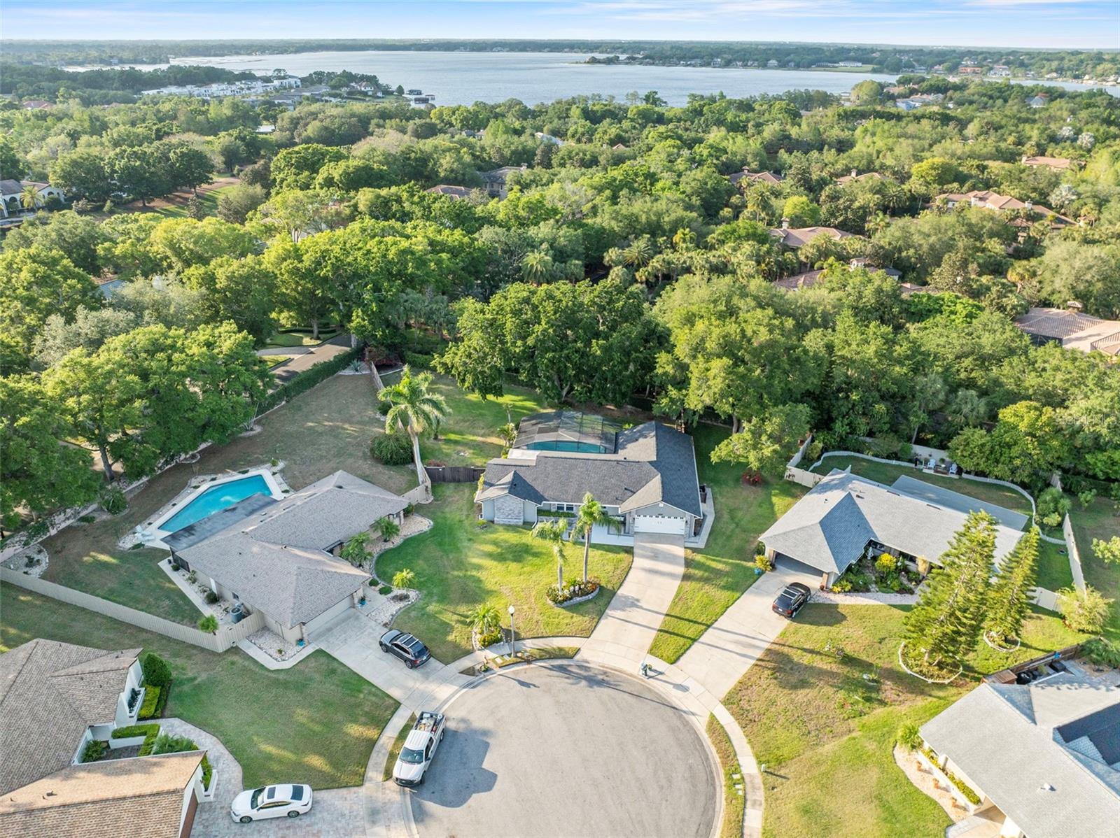 4801 BREEZY PALMS CT