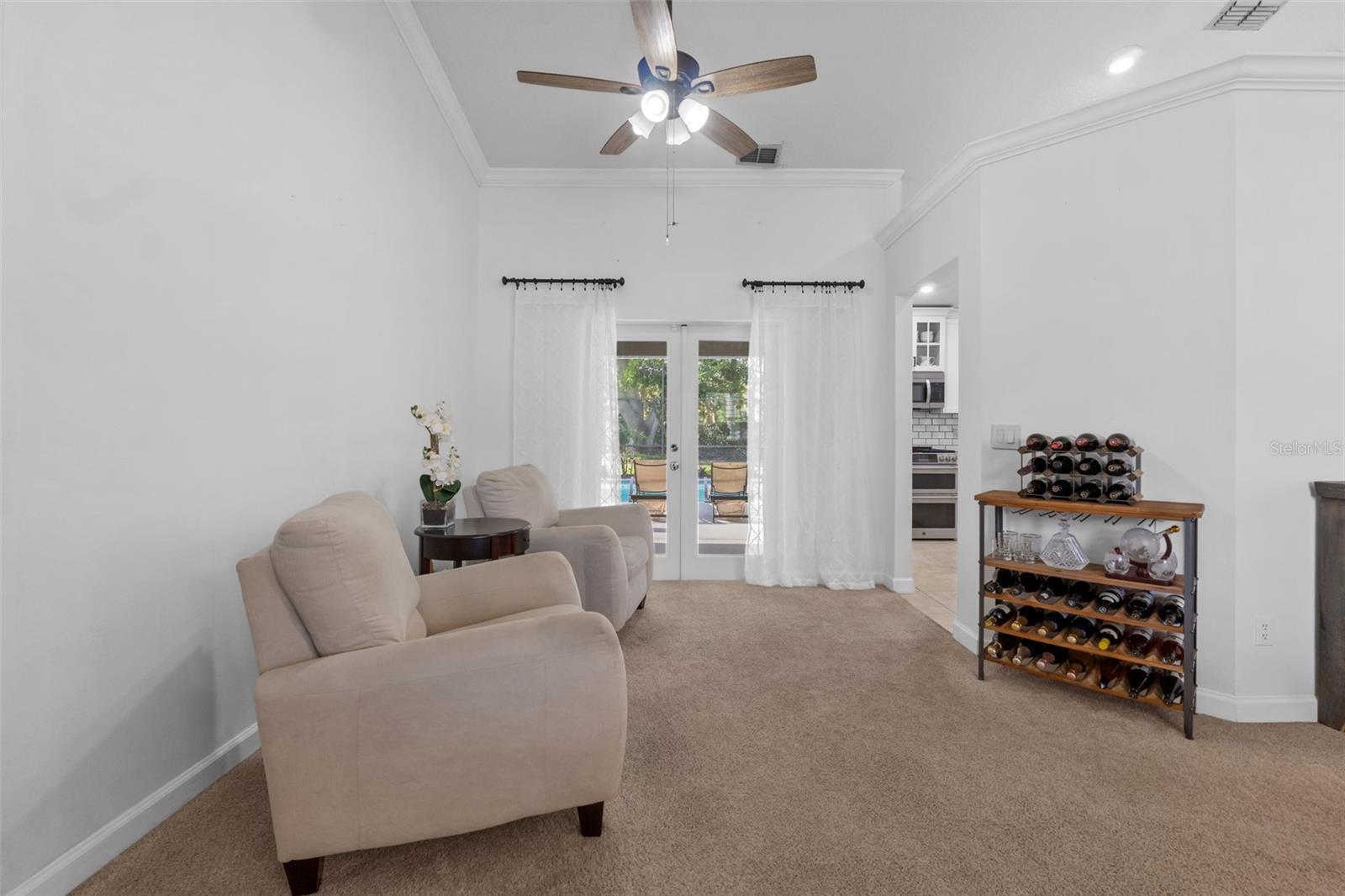 4801 BREEZY PALMS CT