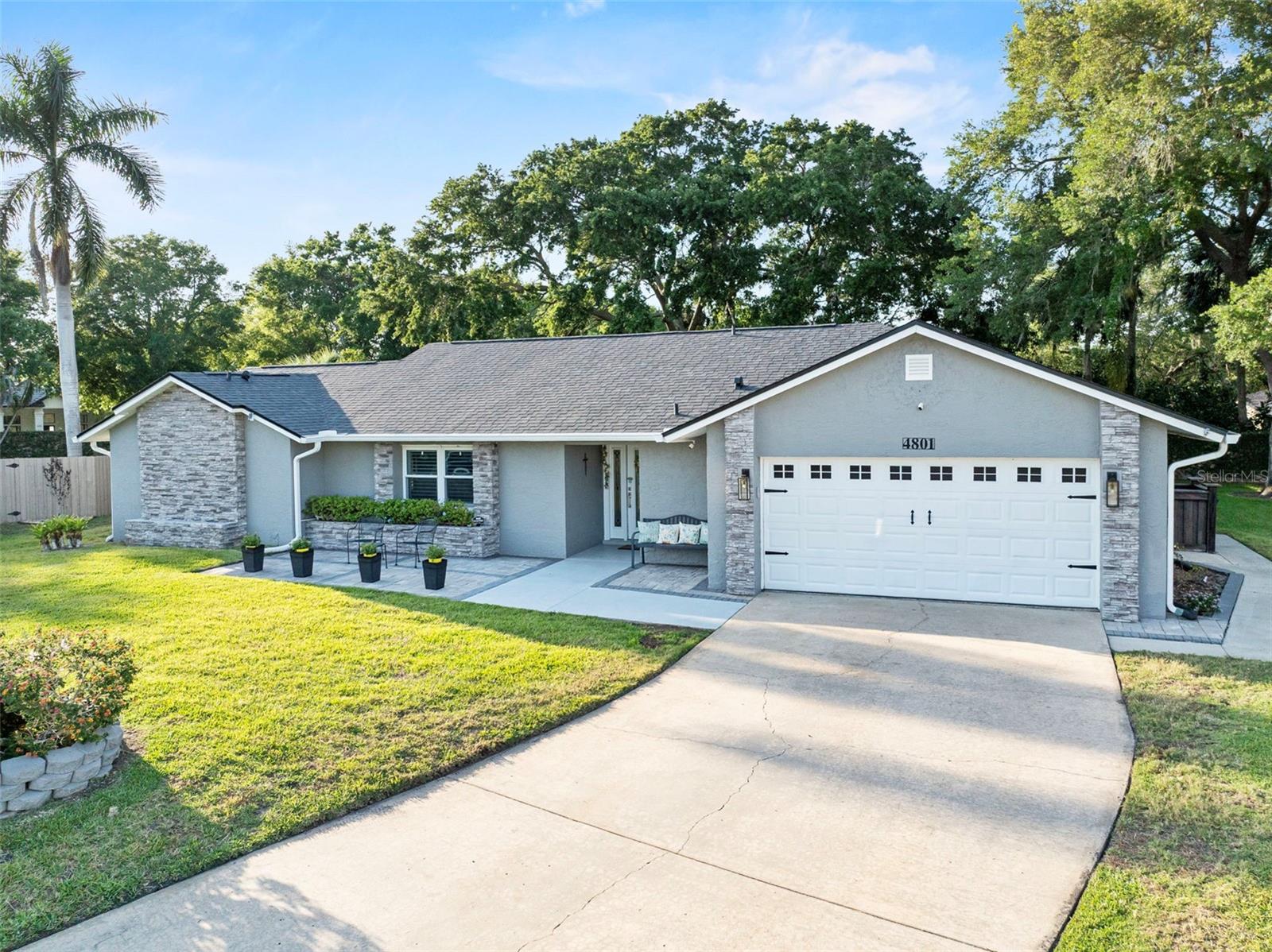 4801 BREEZY PALMS CT