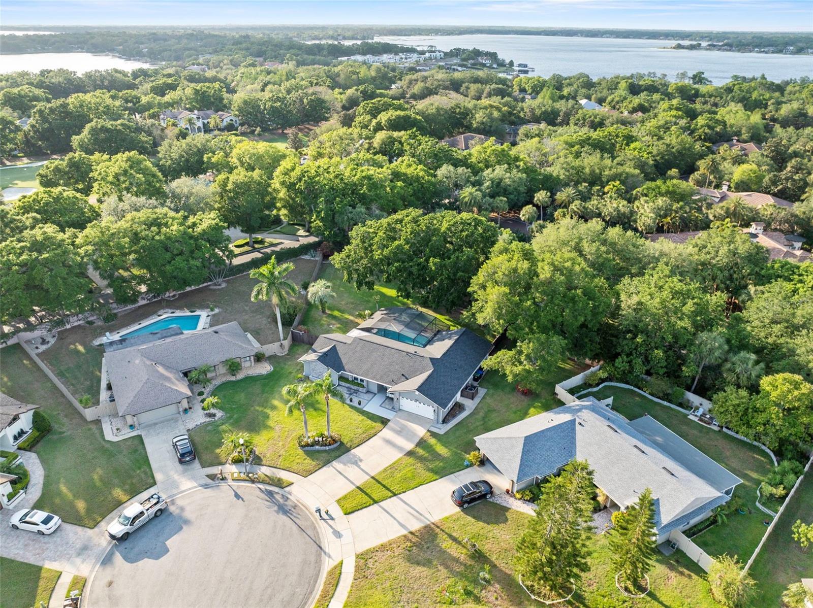 4801 BREEZY PALMS CT