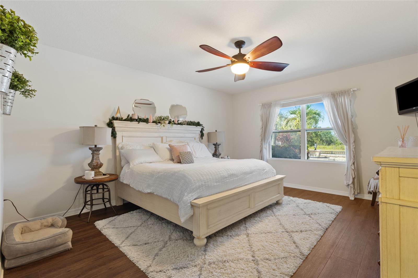 5759 MARSH LANDING DR