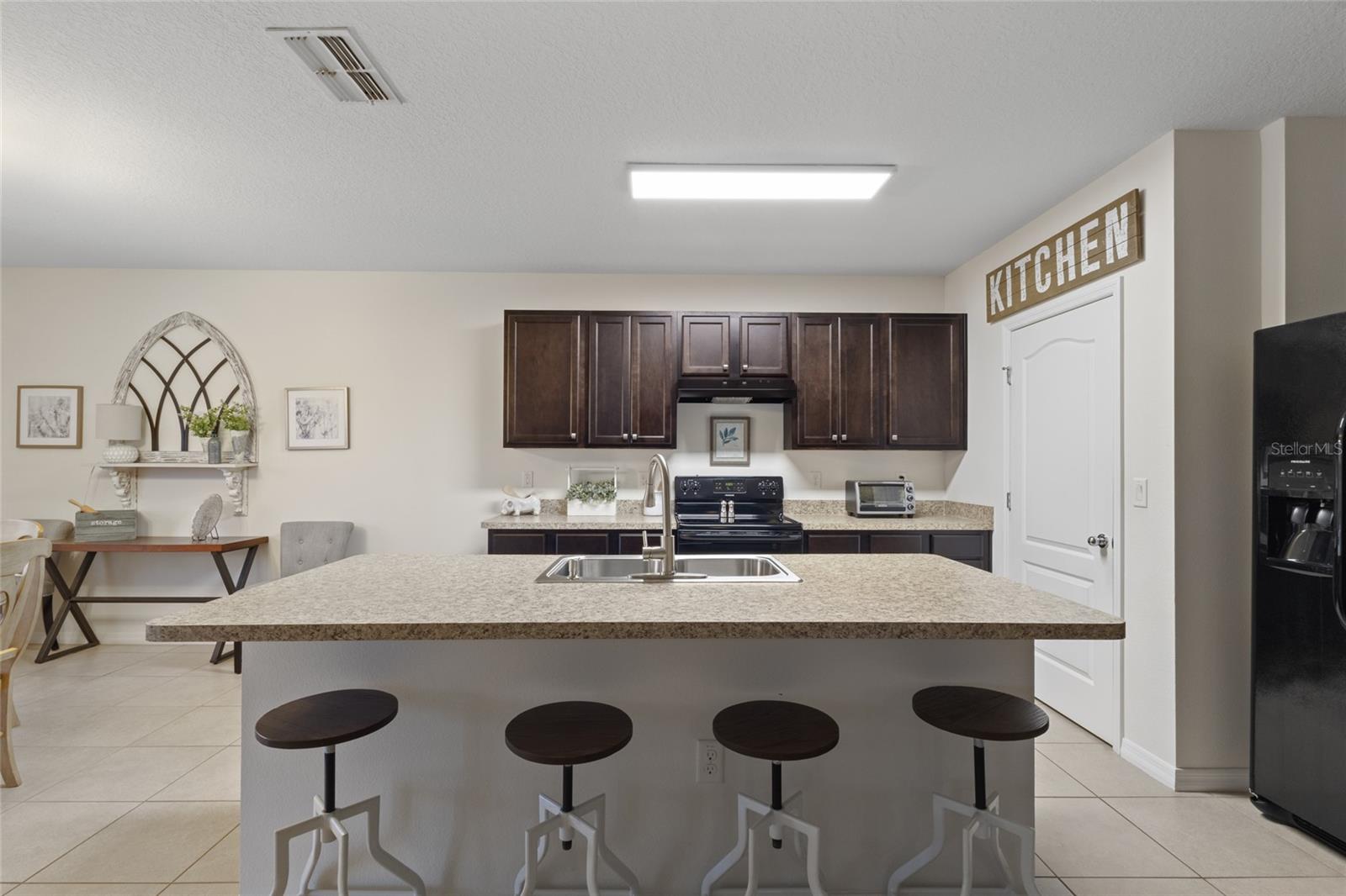 5759 MARSH LANDING DR