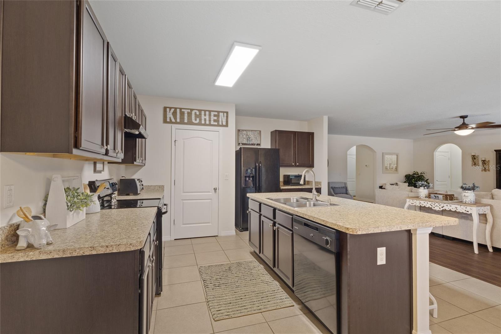 5759 MARSH LANDING DR