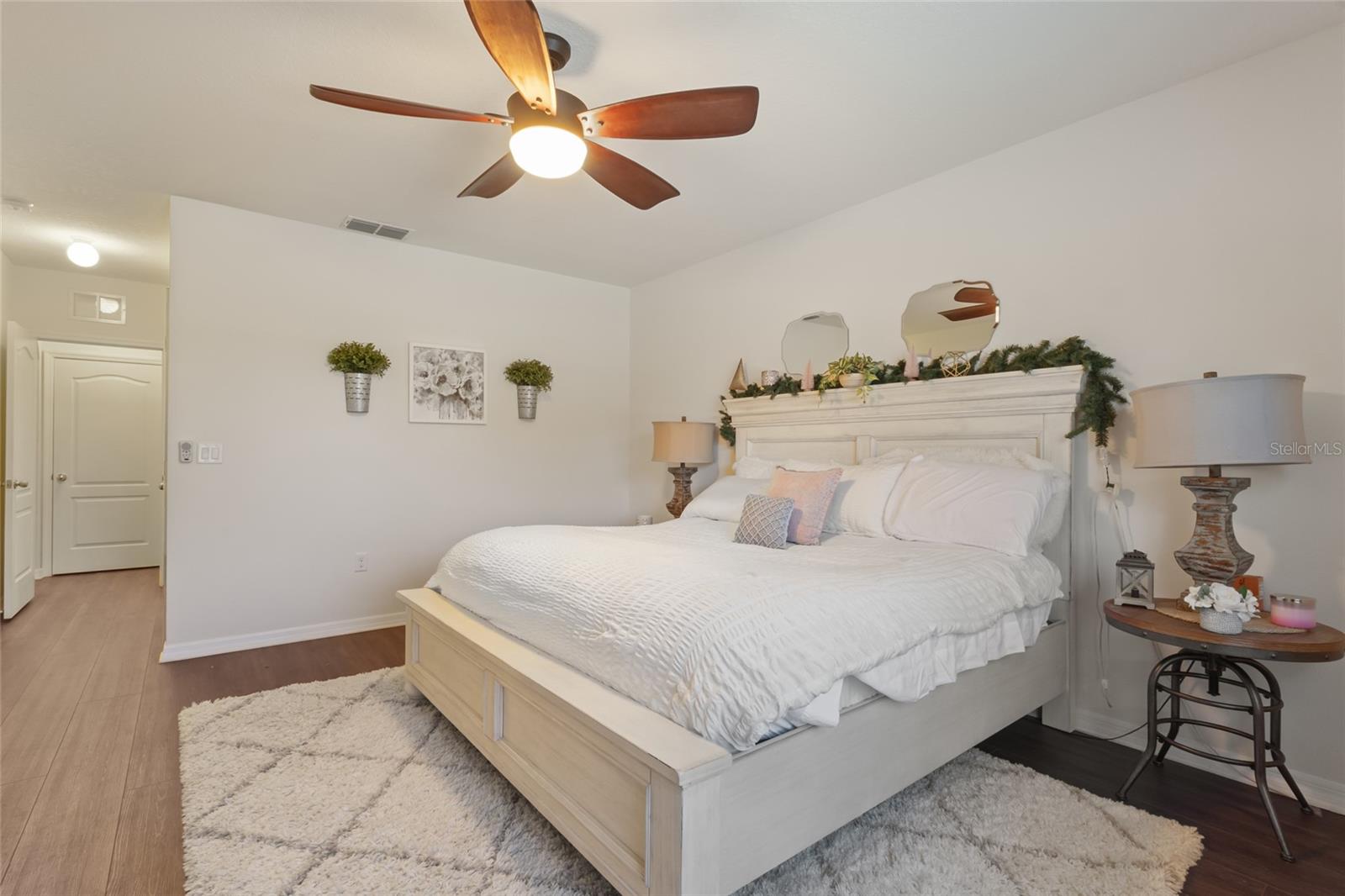 5759 MARSH LANDING DR