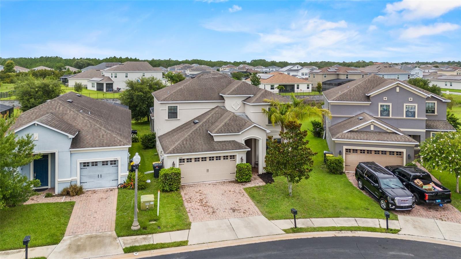 2287 VICTORIA DR