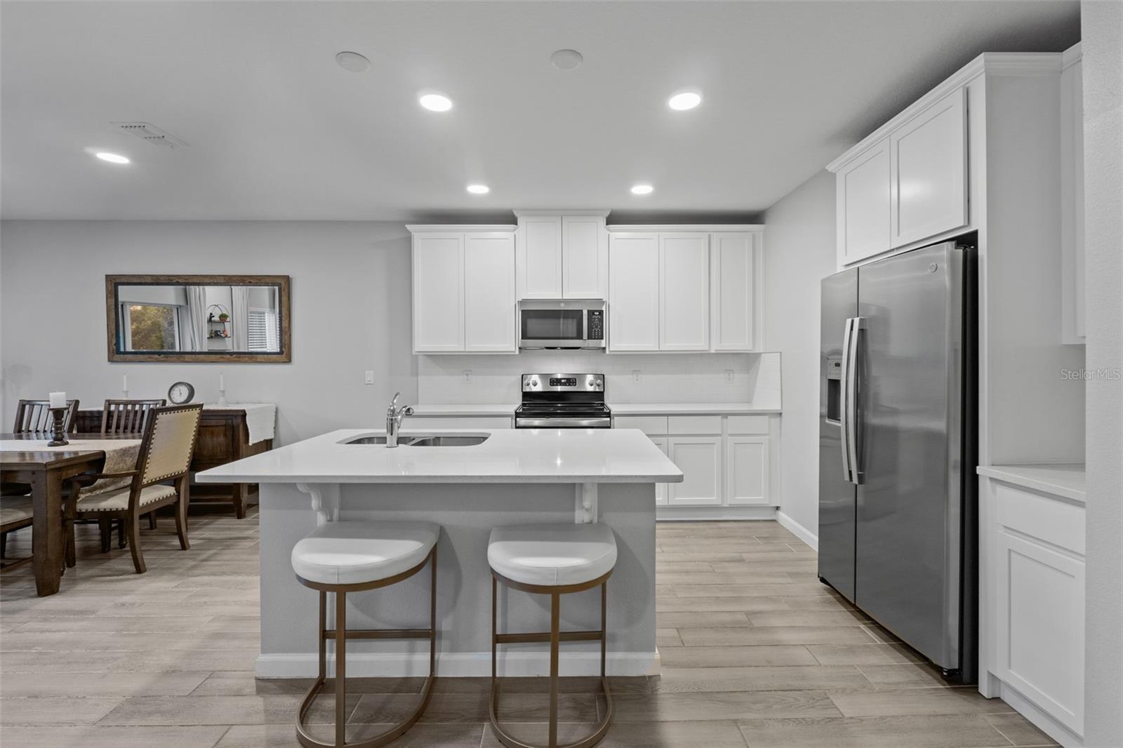3137 RIVERBOAT WAY