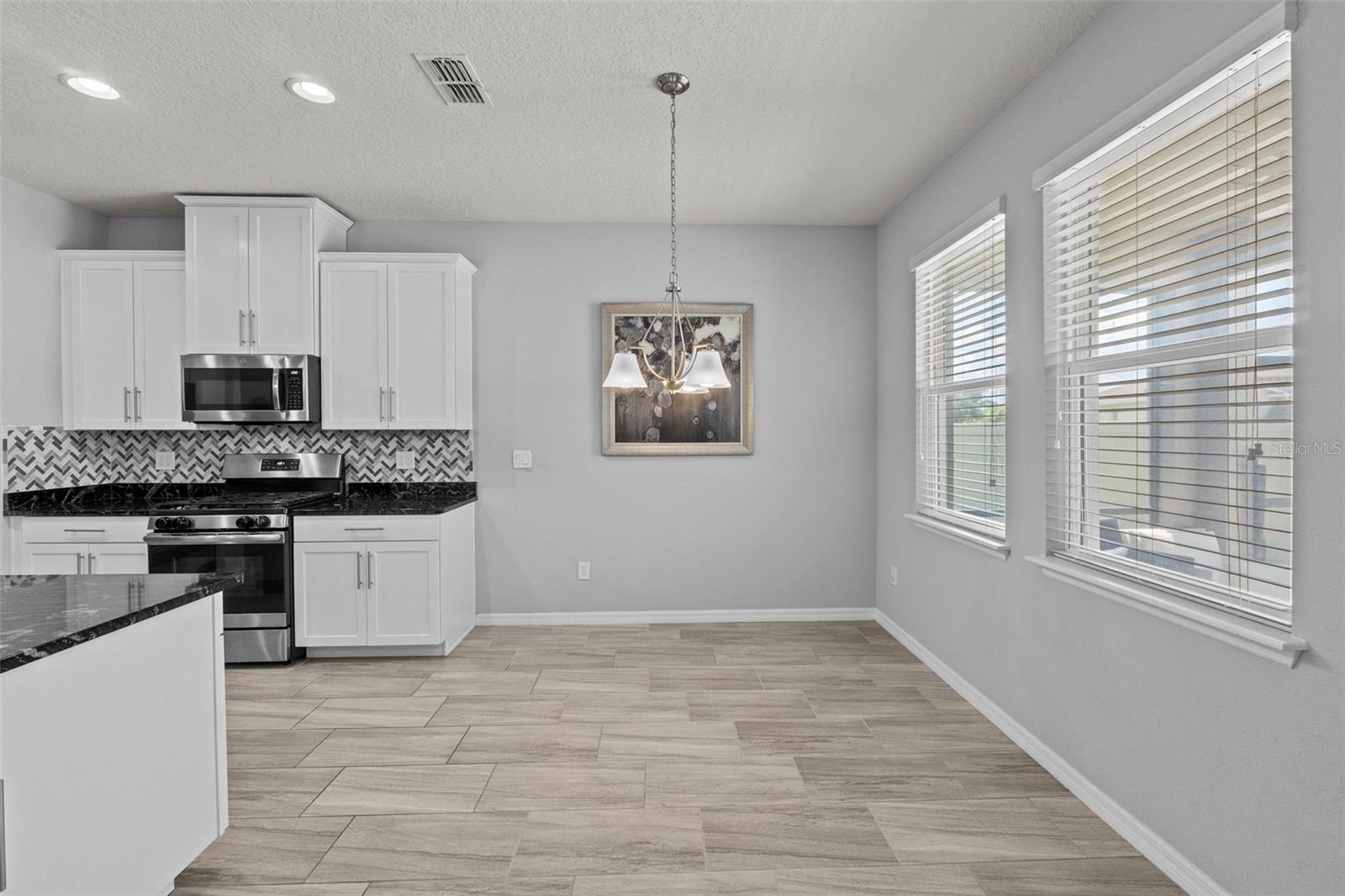 625 MISTY MAPLE ST ST