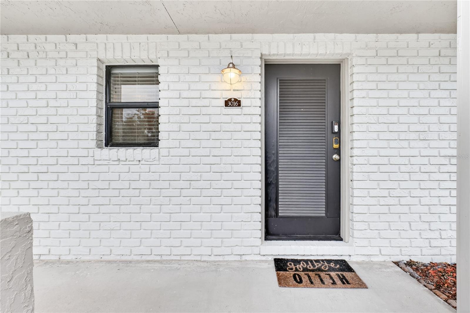 3016 PLAZA TERRACE DR #3016