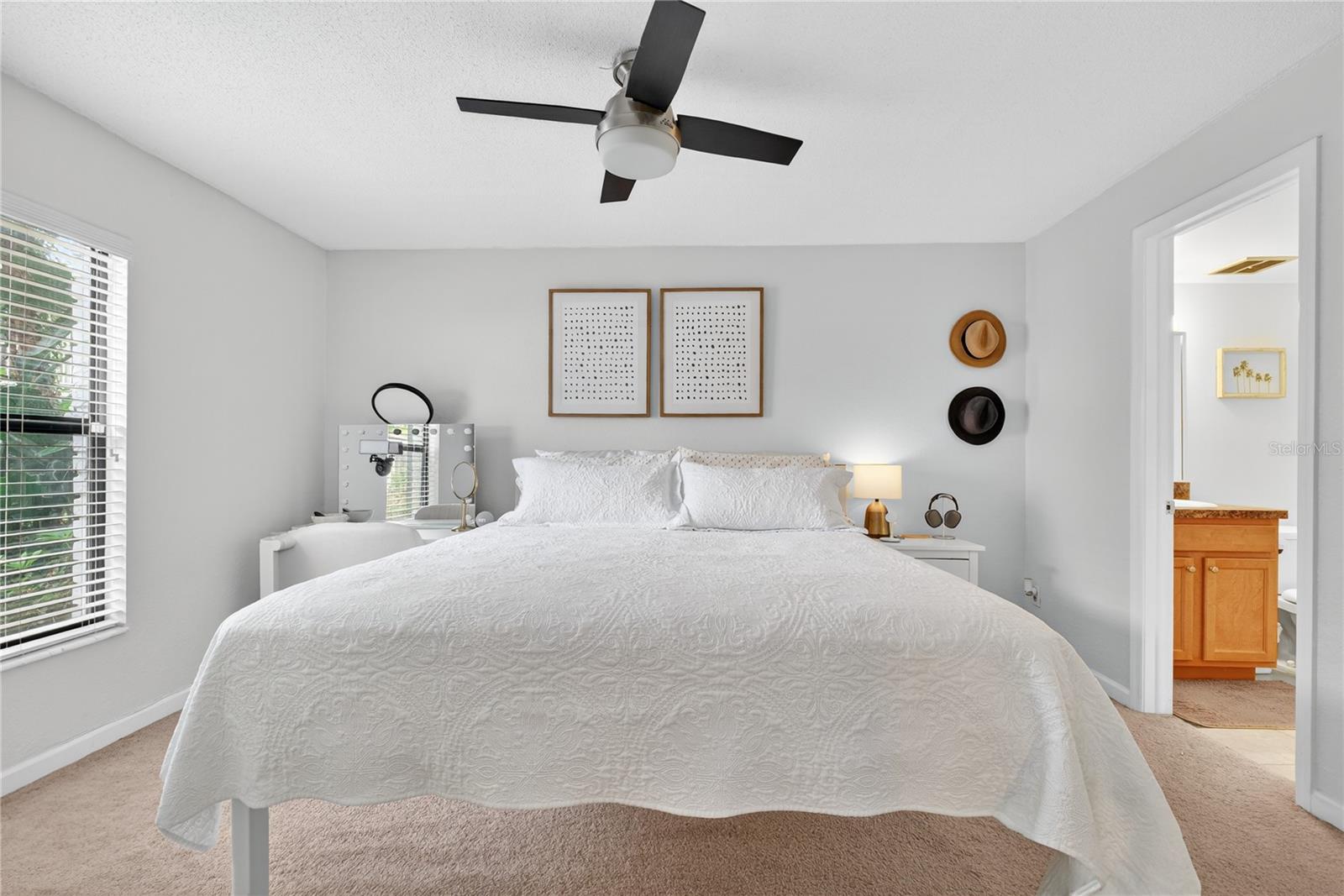 3016 PLAZA TERRACE DR #3016