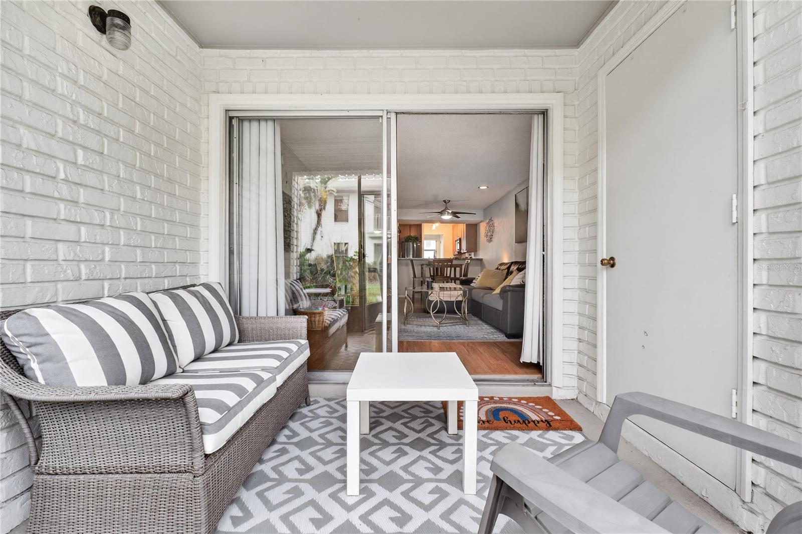 3016 PLAZA TERRACE DR #3016