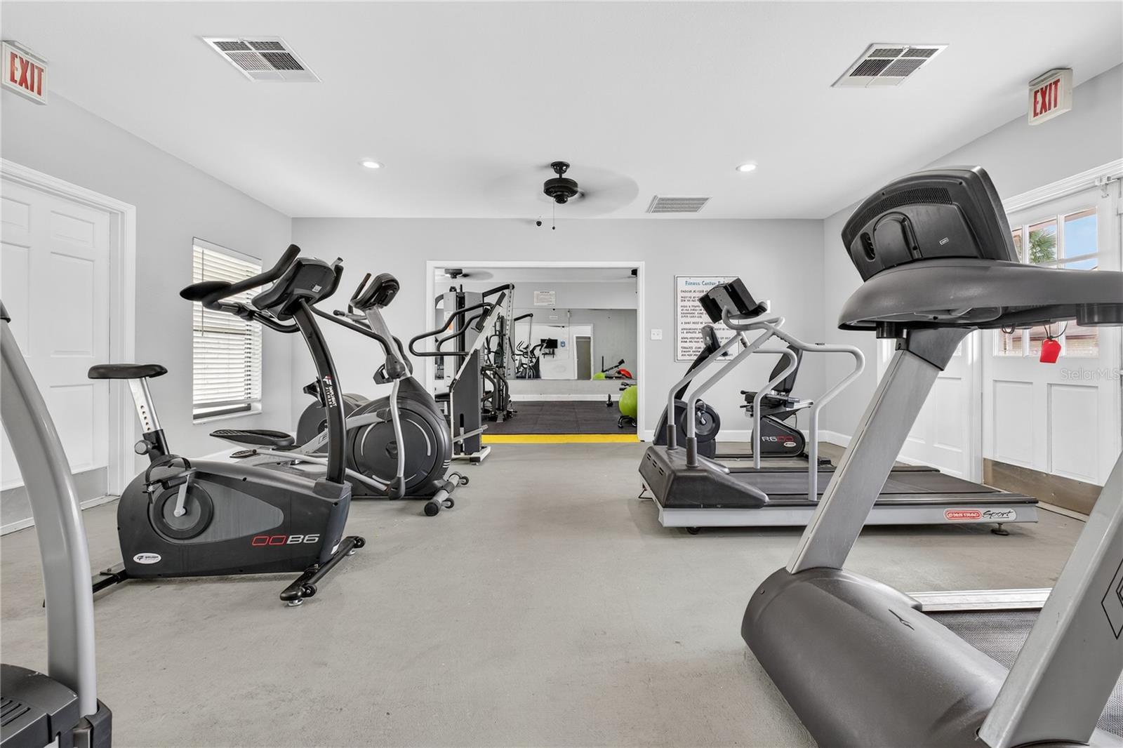 3016 PLAZA TERRACE DR #3016