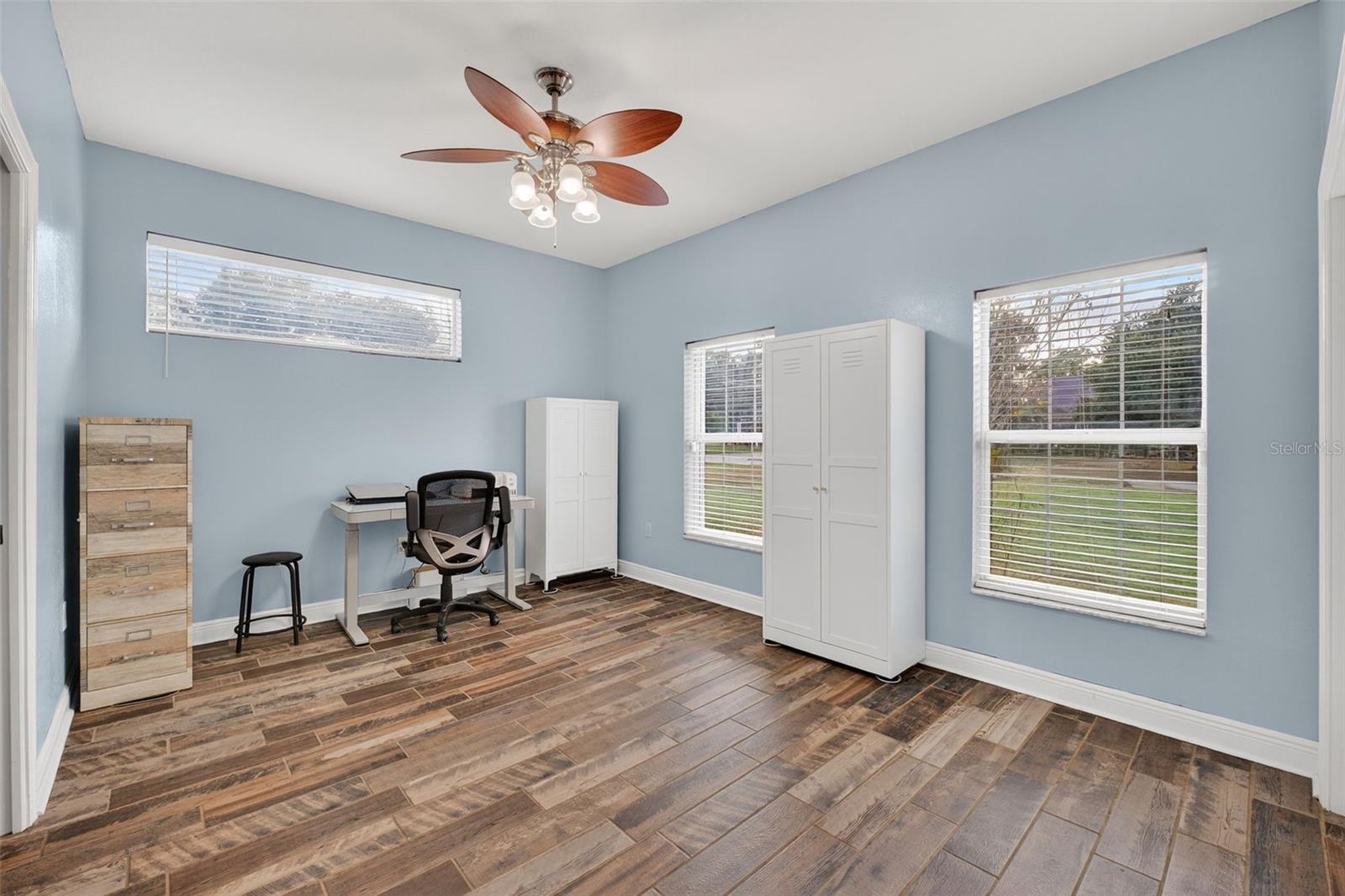 3229 GARDNER OAKS LN