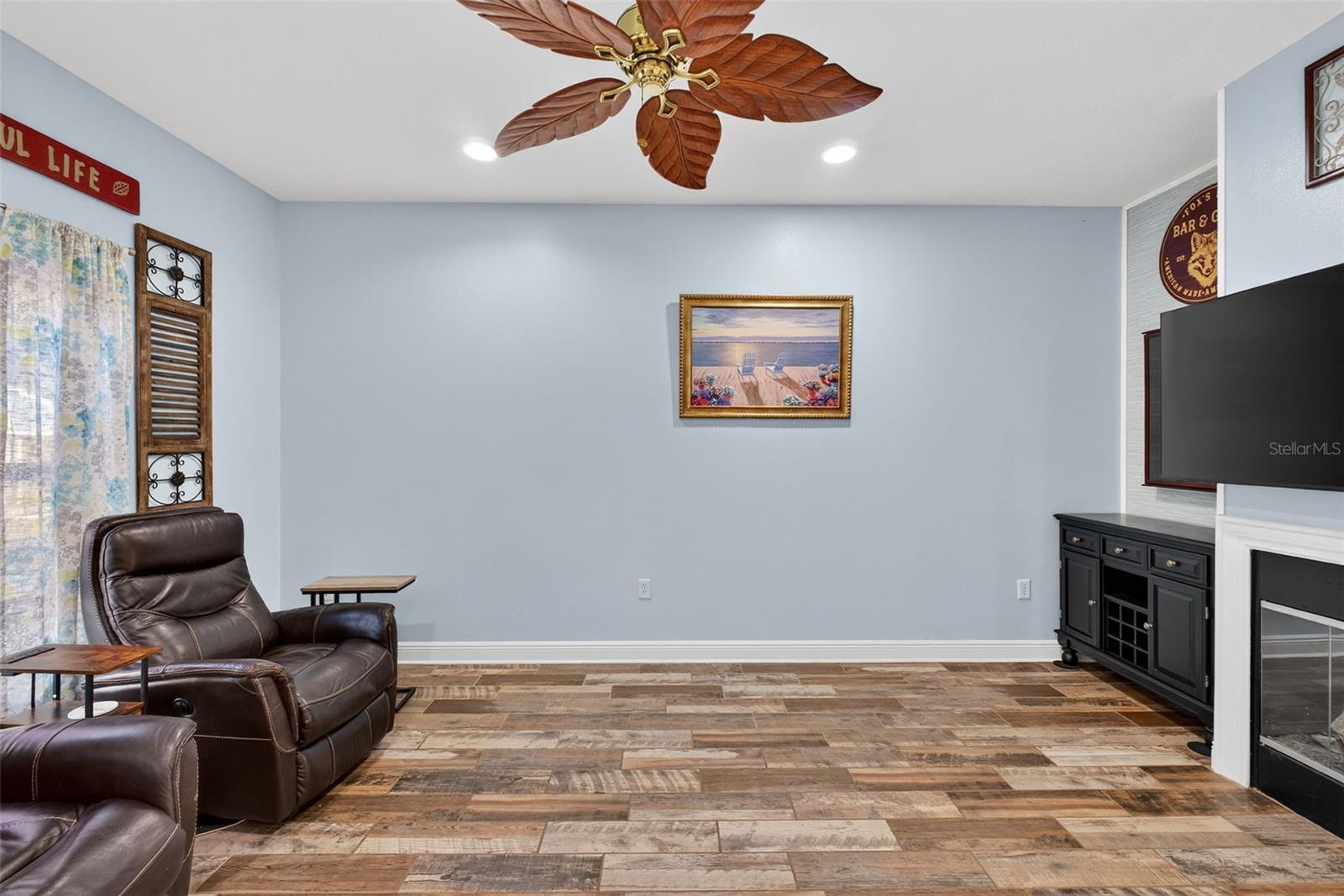 3229 GARDNER OAKS LN