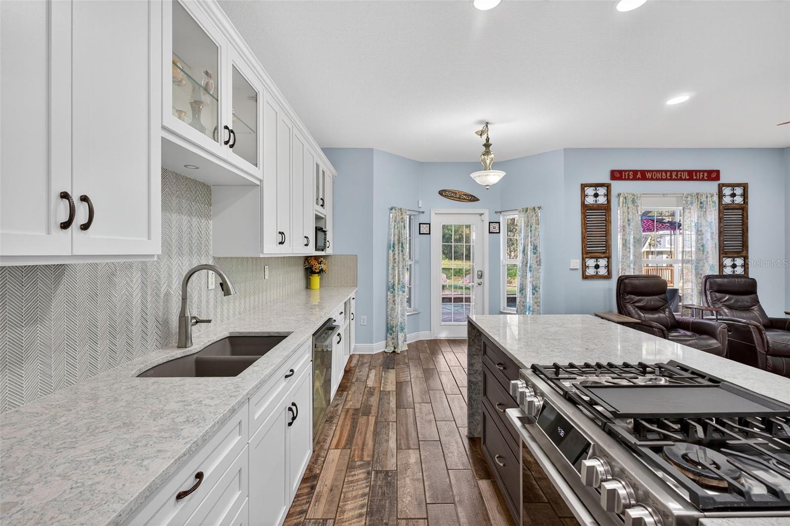 3229 GARDNER OAKS LN