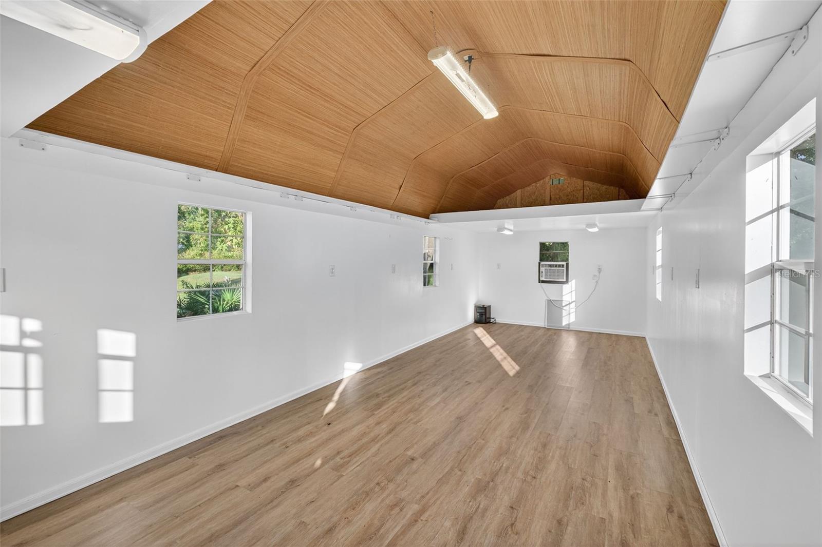 3229 GARDNER OAKS LN