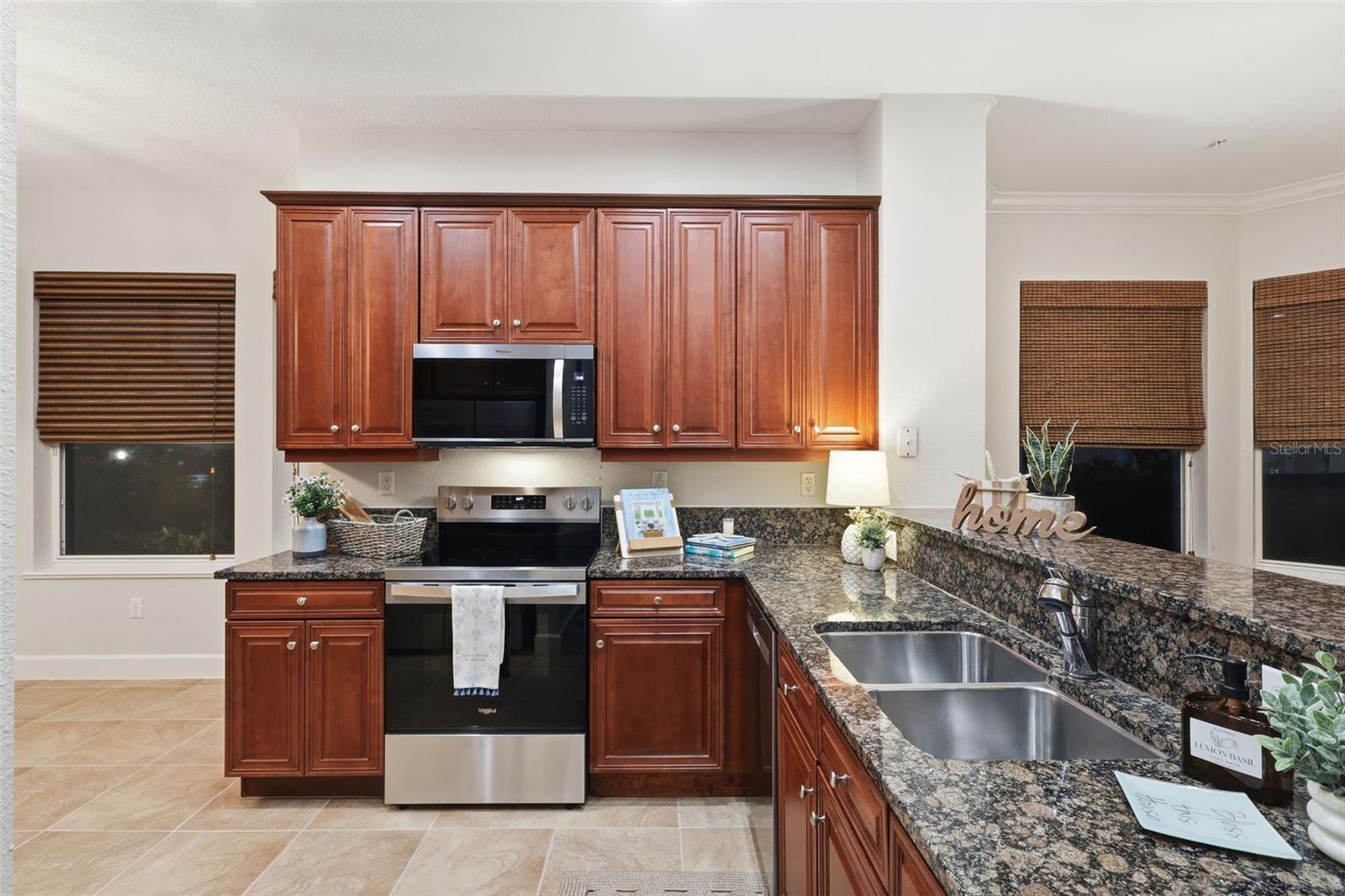 15 OCEAN CREST WAY #1315