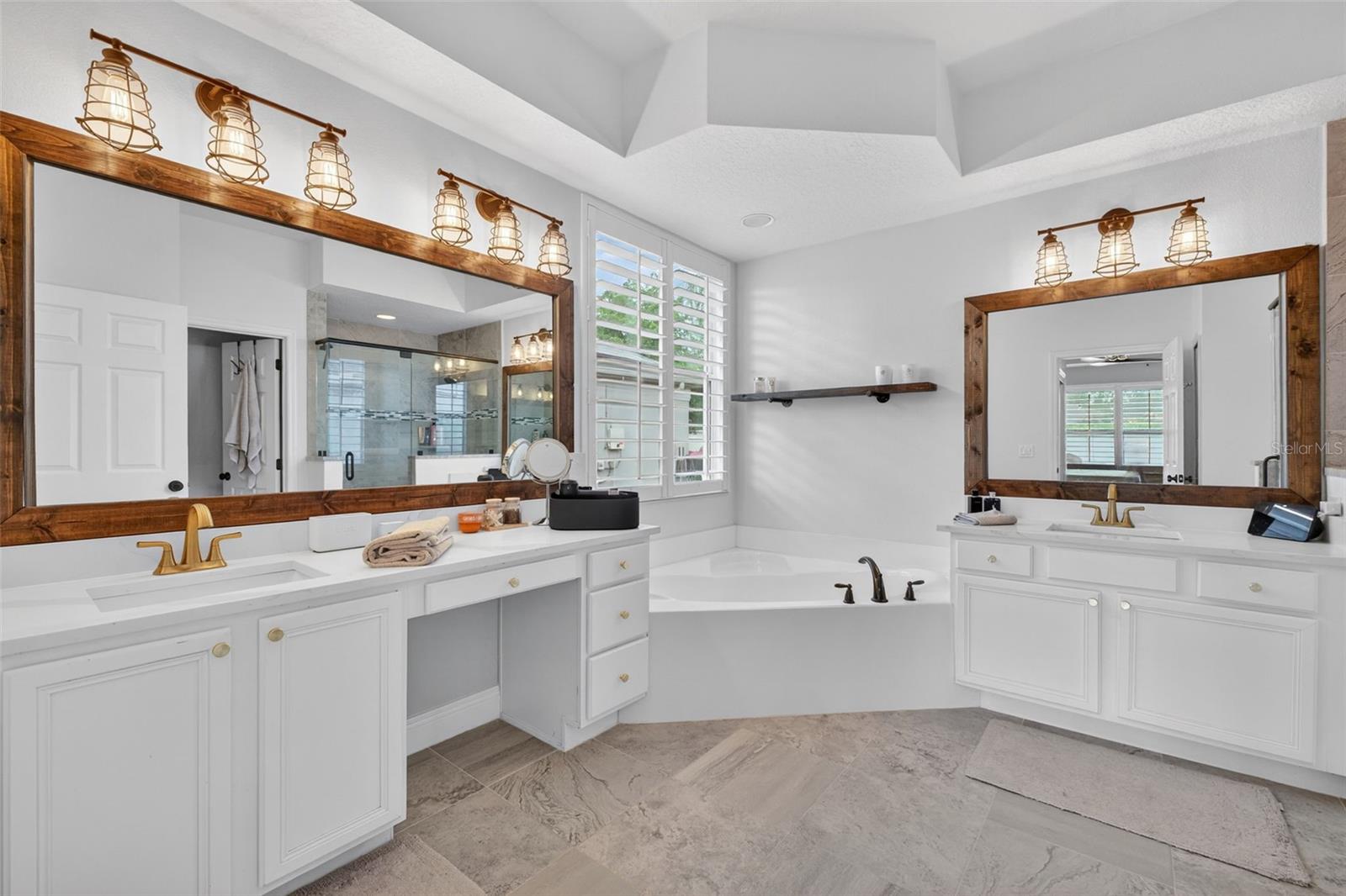 2511 WATER VALLEY DR