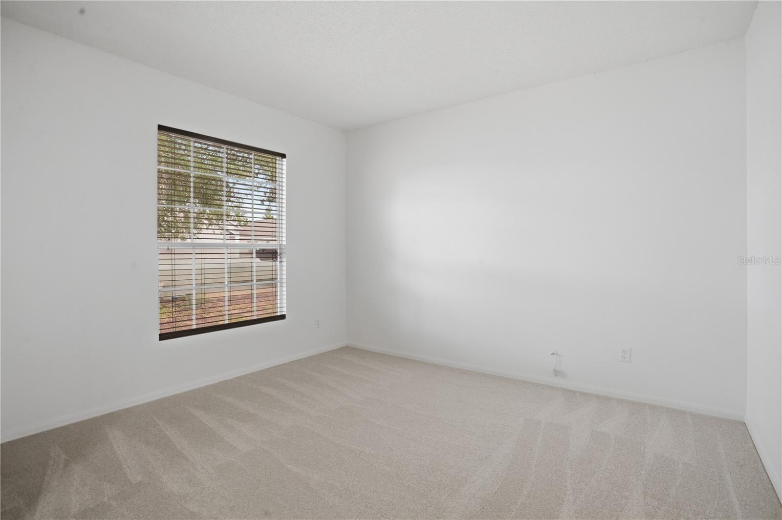 433 SUNSET VIEW DR