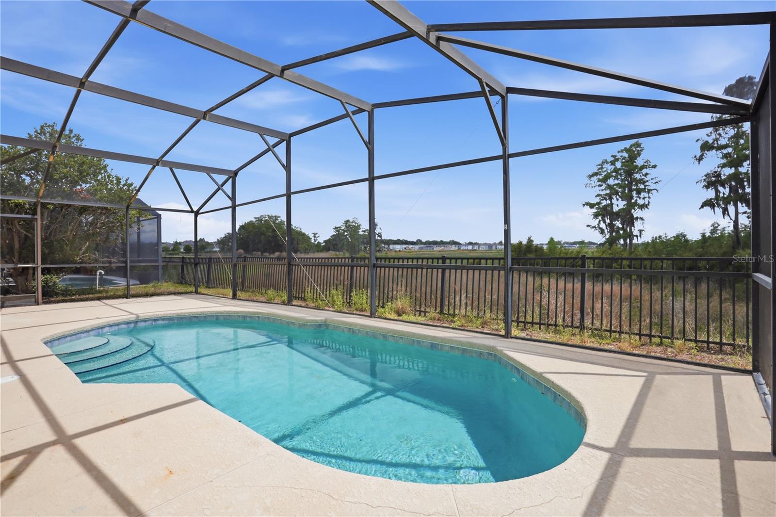 433 SUNSET VIEW DR