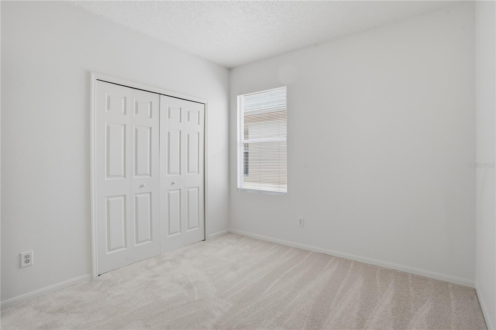 433 SUNSET VIEW DR