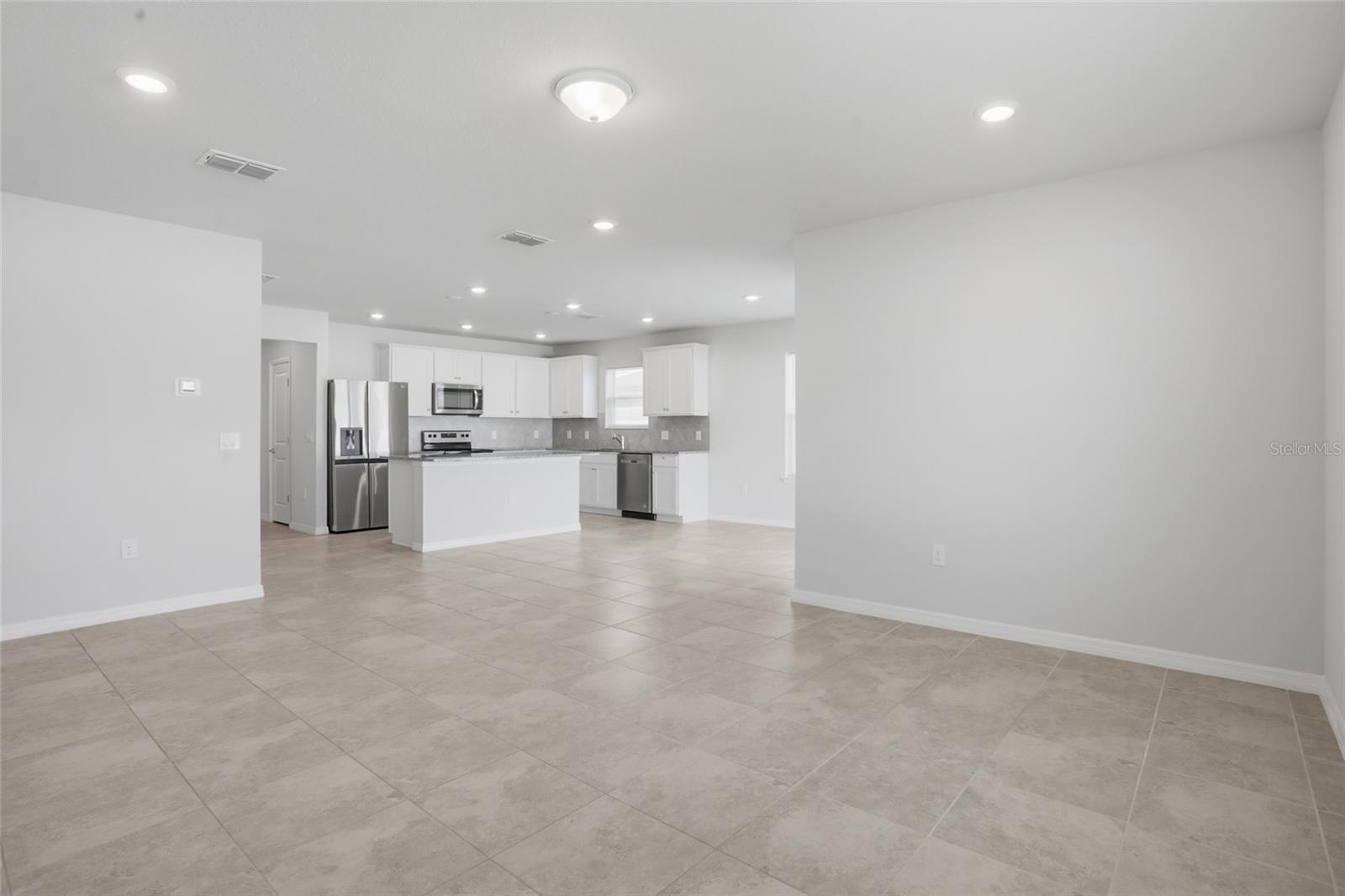 1137 MICHELANGELO LN