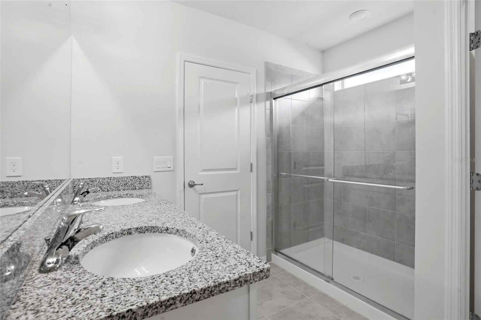 1137 MICHELANGELO LN