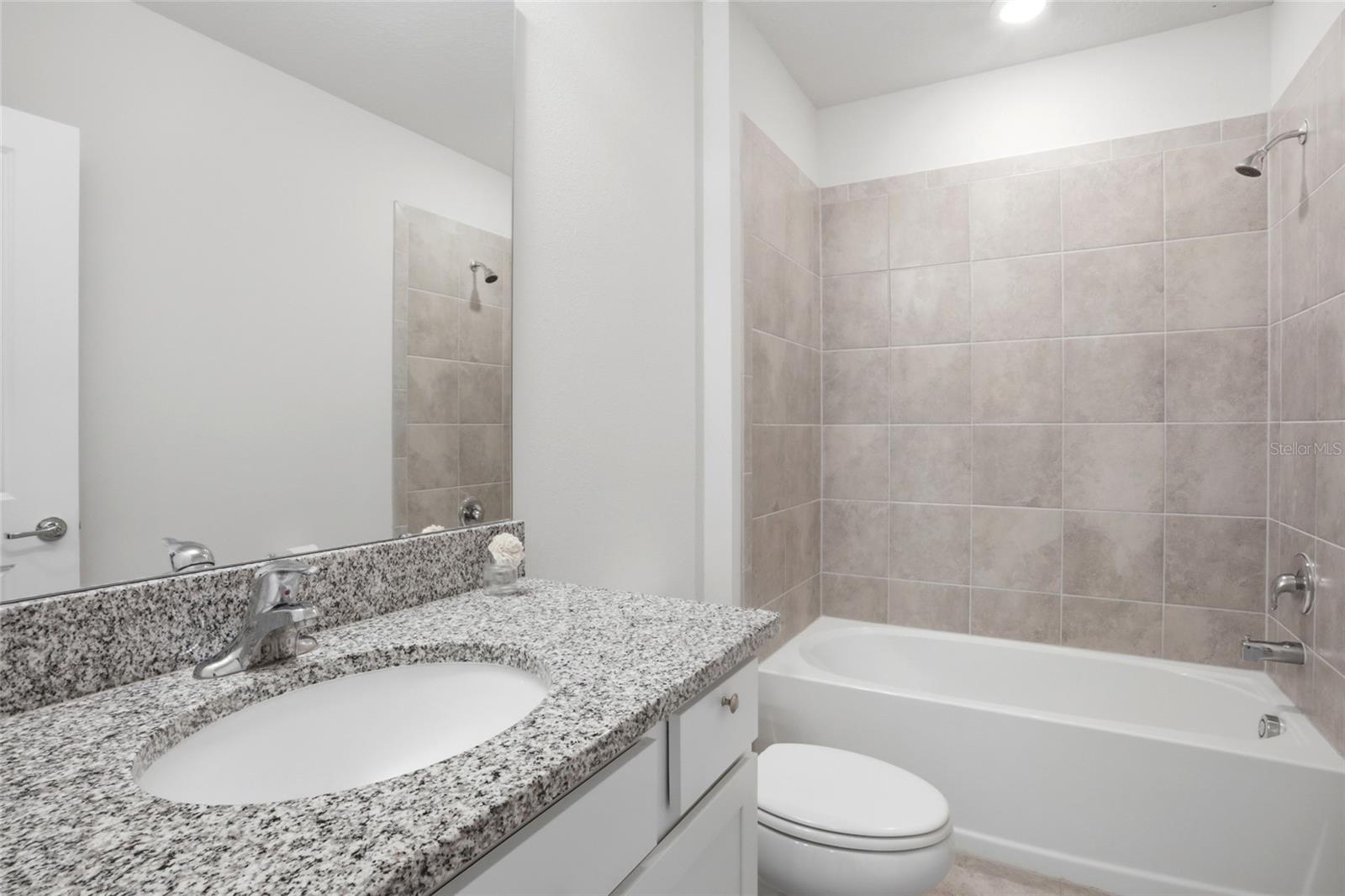 1137 MICHELANGELO LN