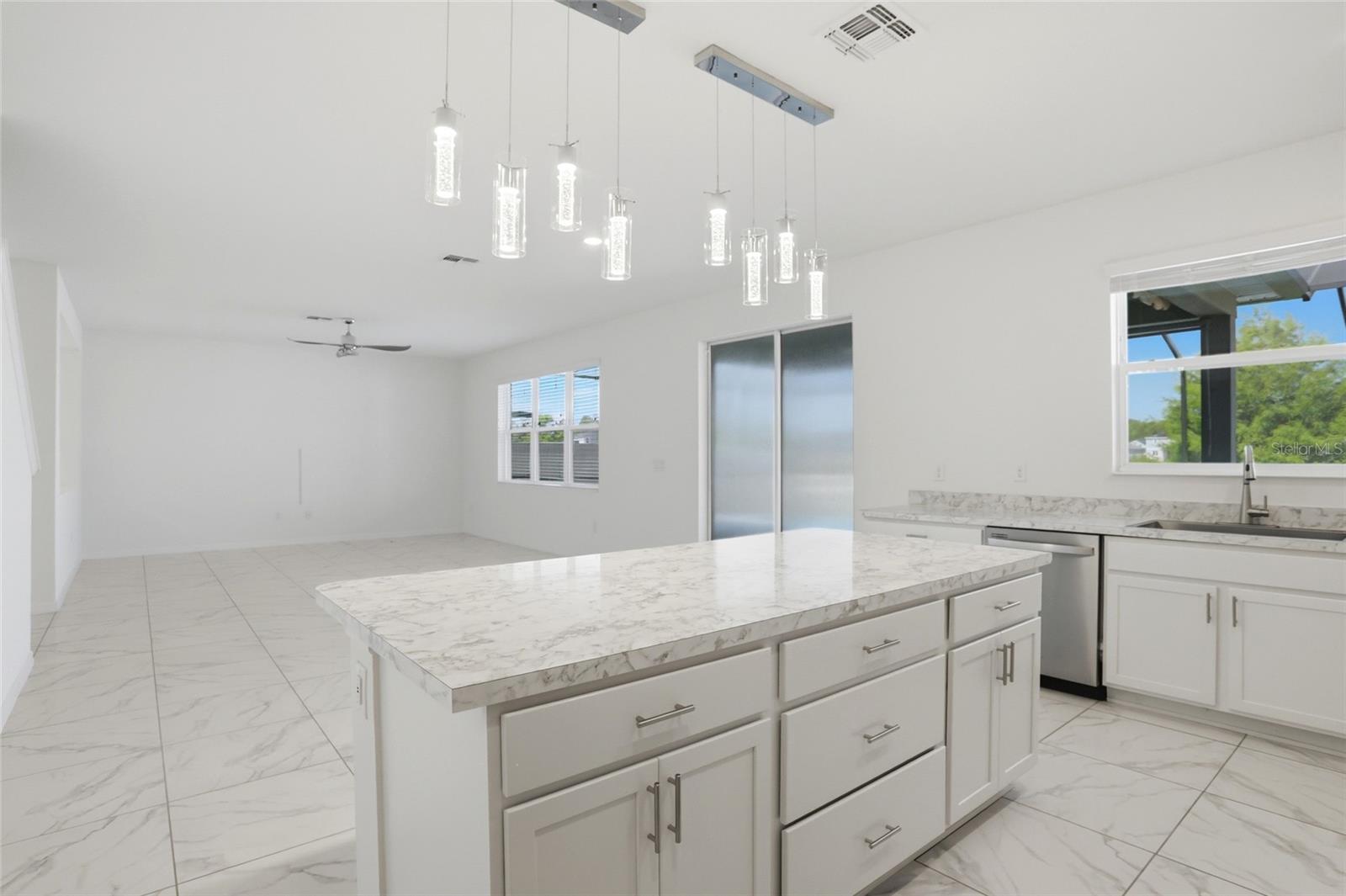 1134 AUGUSTUS DR