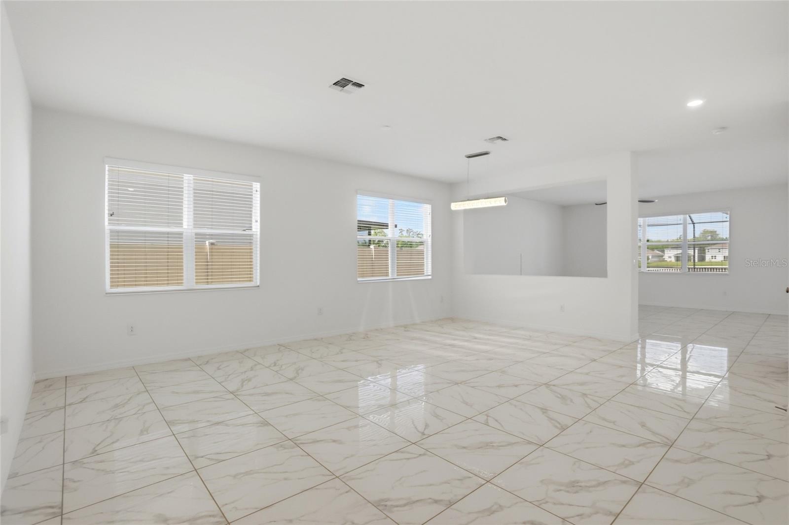 1134 AUGUSTUS DR