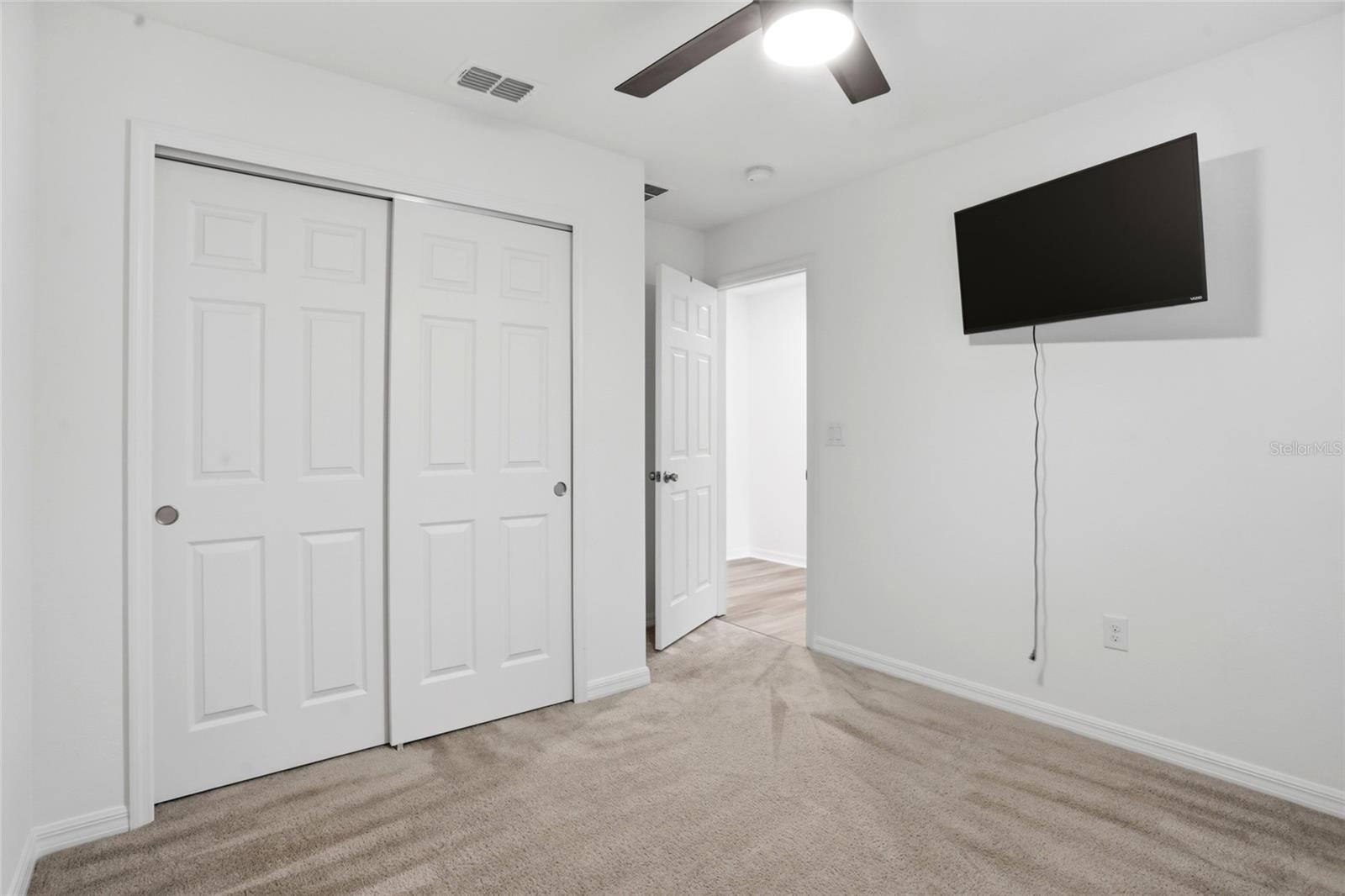 1134 AUGUSTUS DR