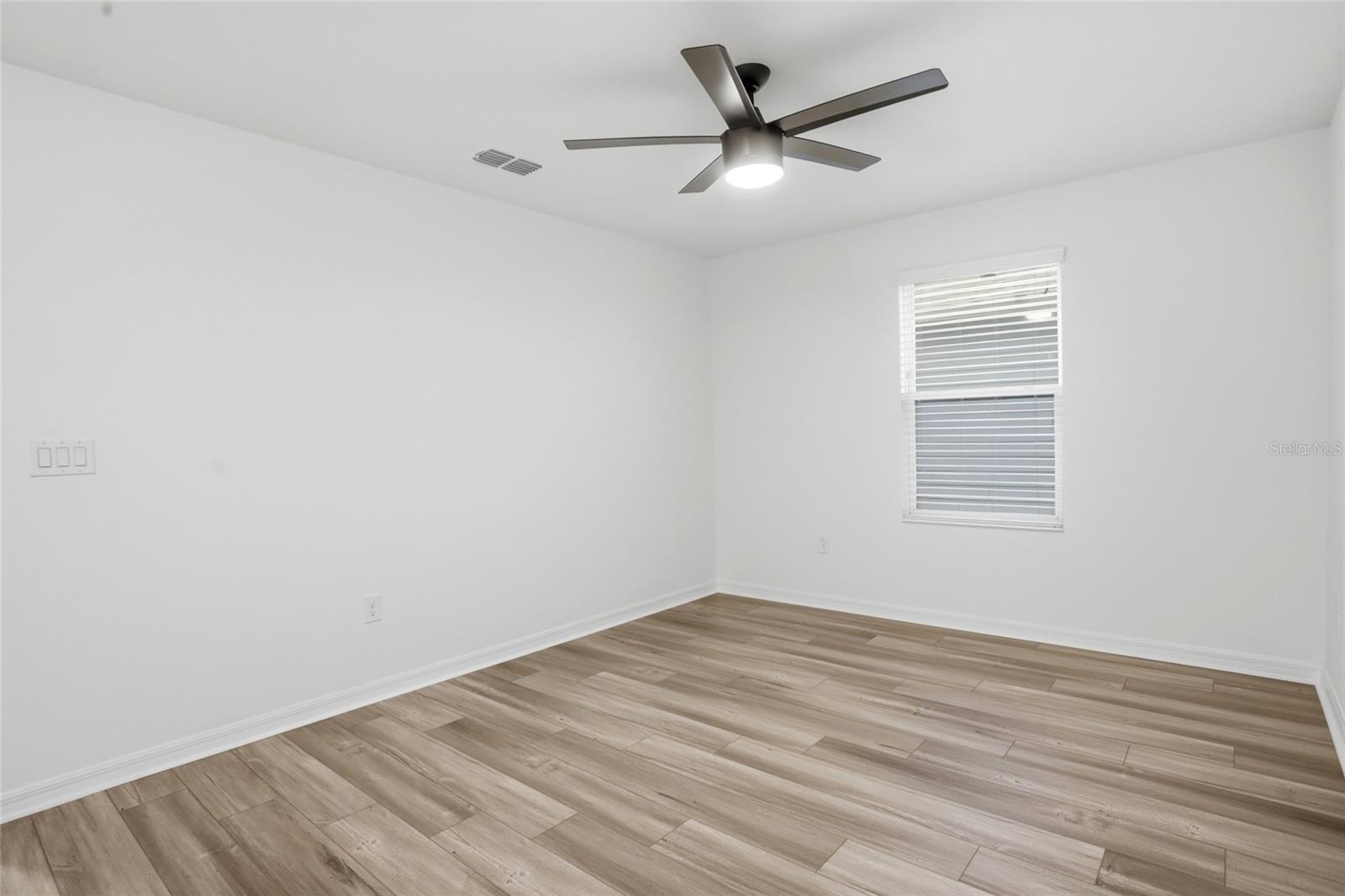 1134 AUGUSTUS DR
