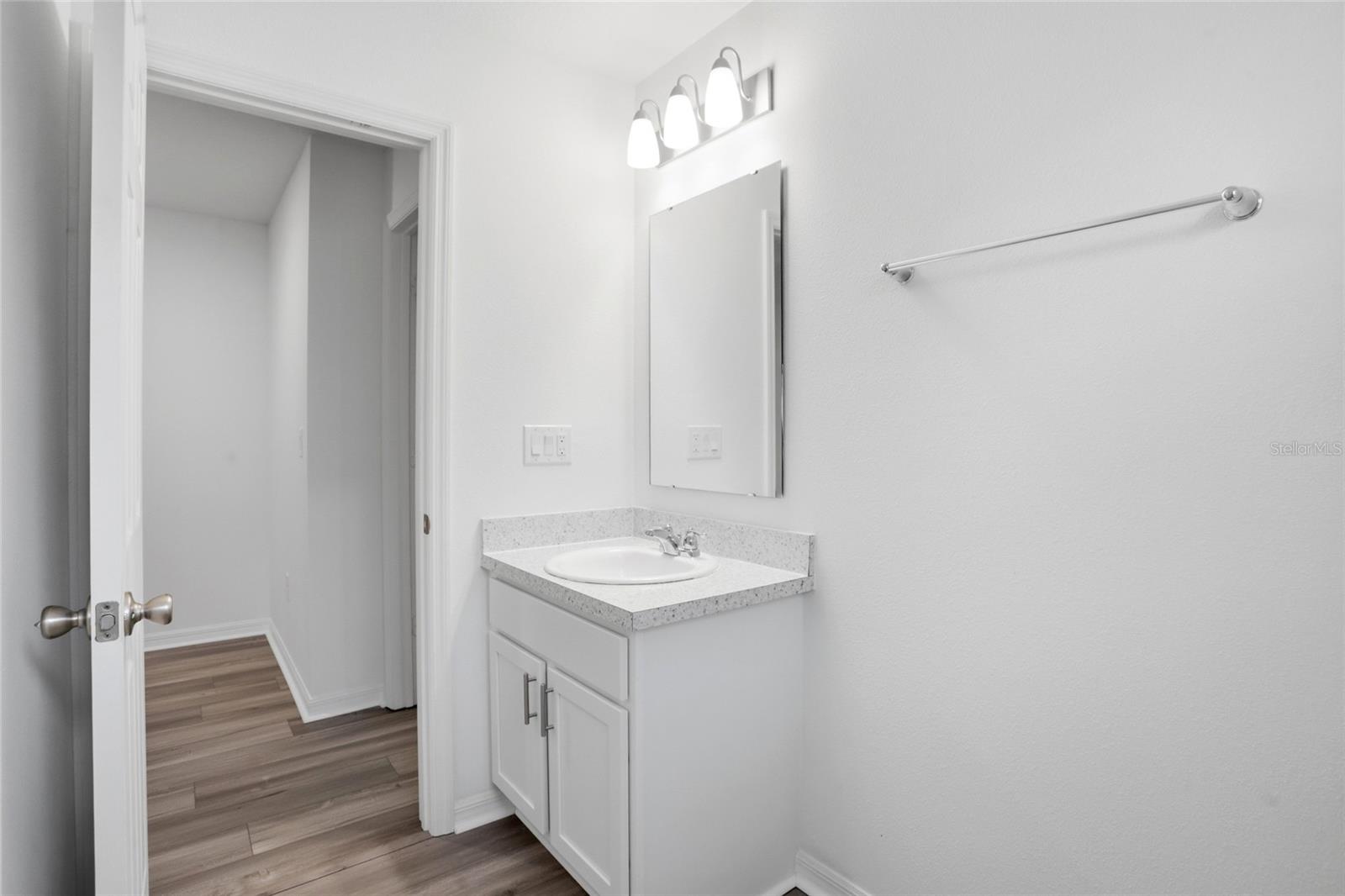 1134 AUGUSTUS DR