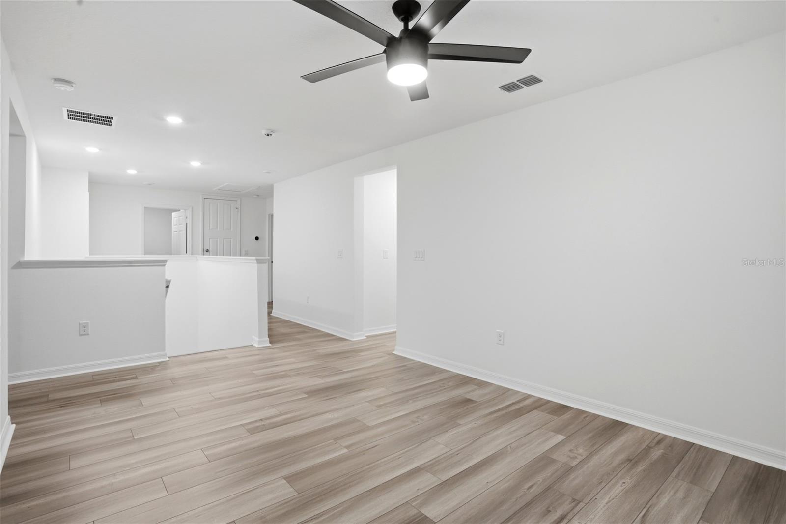 1134 AUGUSTUS DR