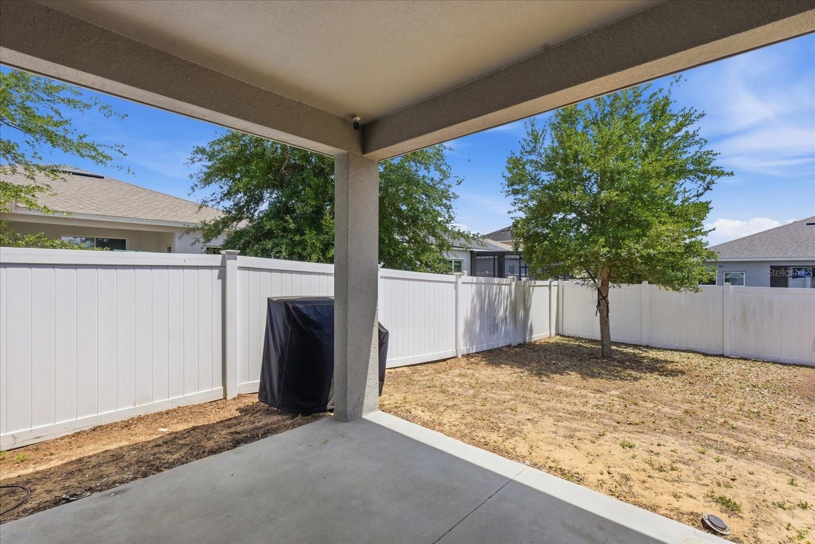 488 MEADOW POINTE DR
