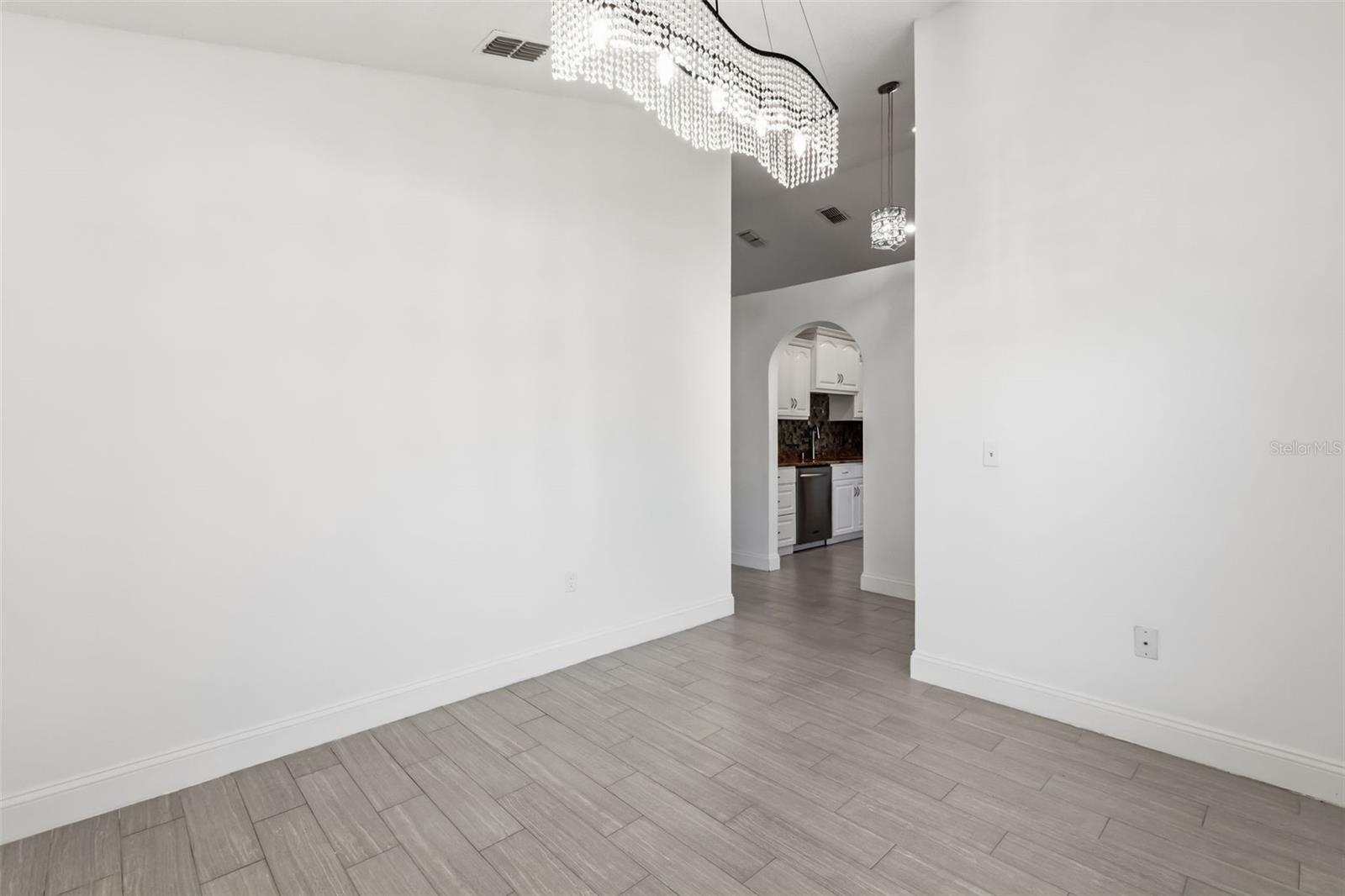 1746 WESTMINSTER TRL
