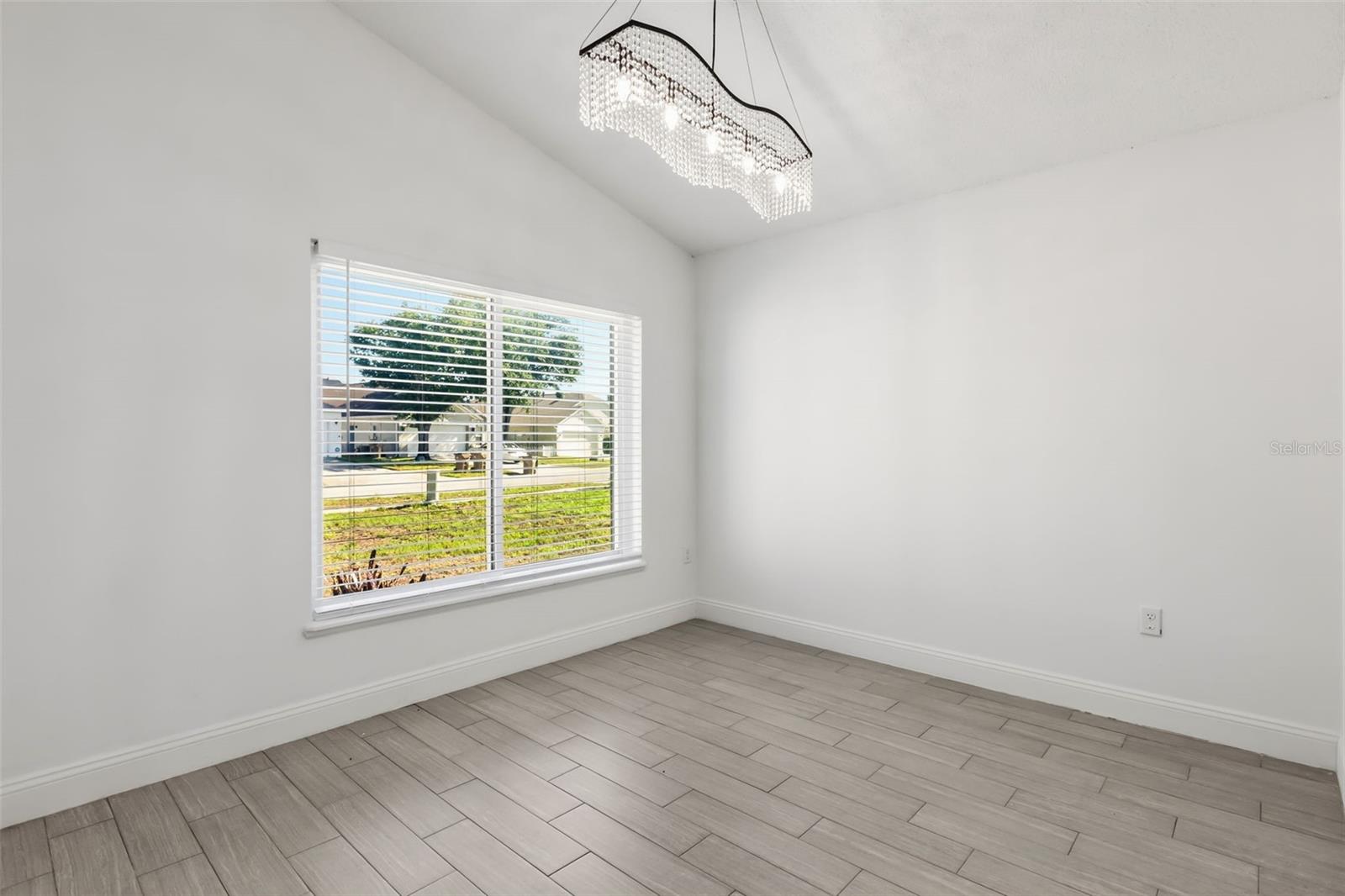 1746 WESTMINSTER TRL