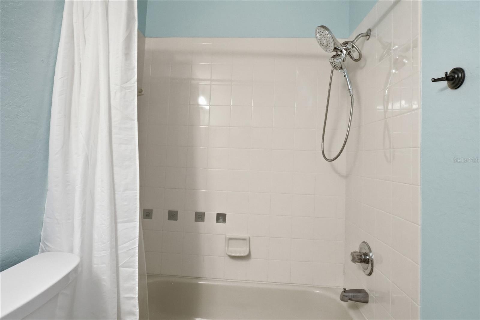 122 CAPRI DR #122