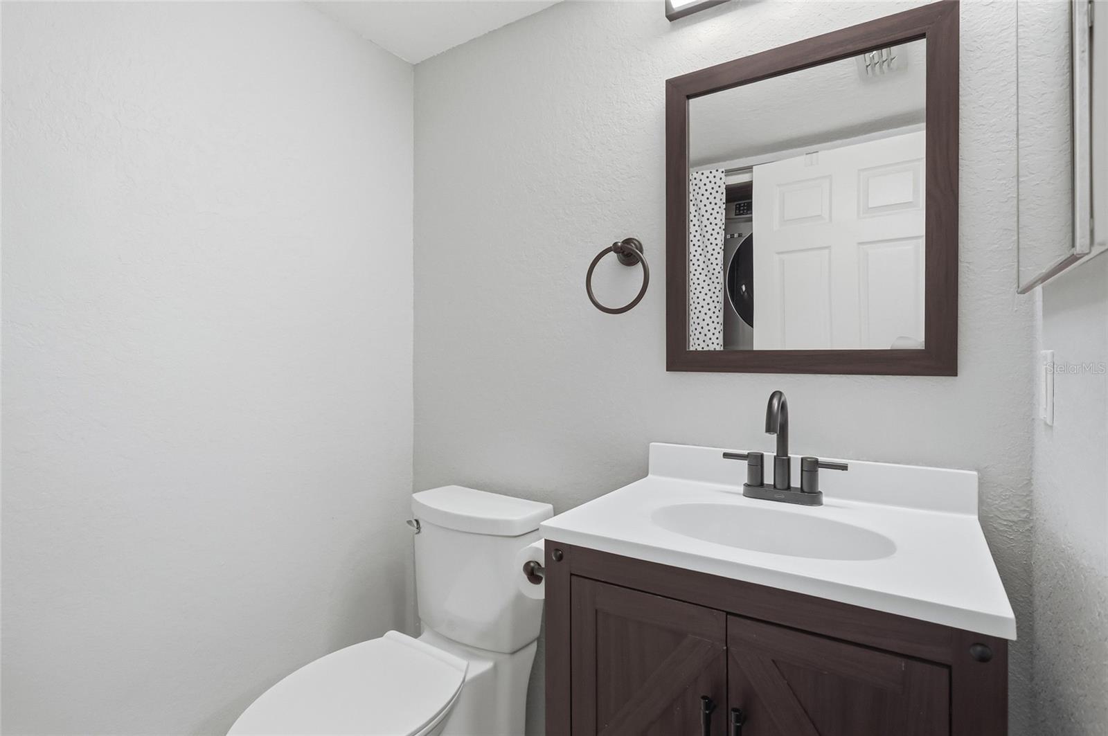 122 CAPRI DR #122