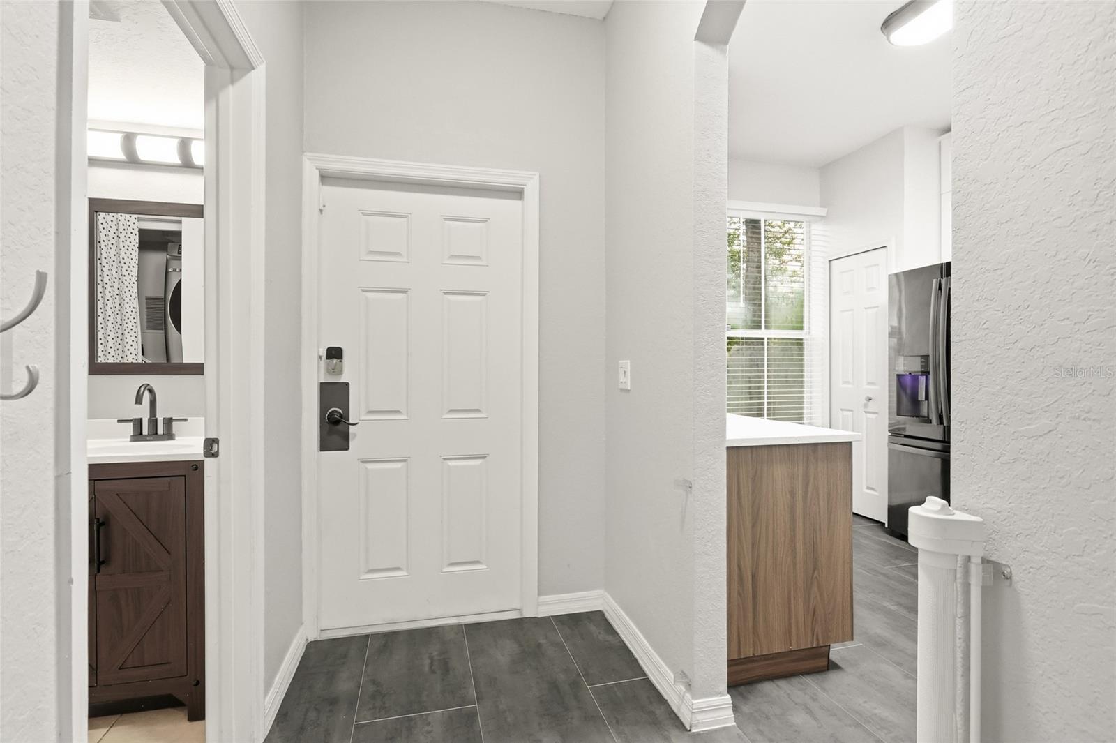 122 CAPRI DR #122