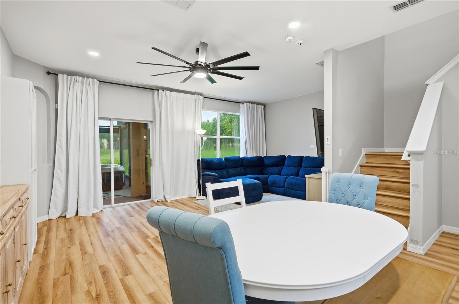 122 CAPRI DR #122