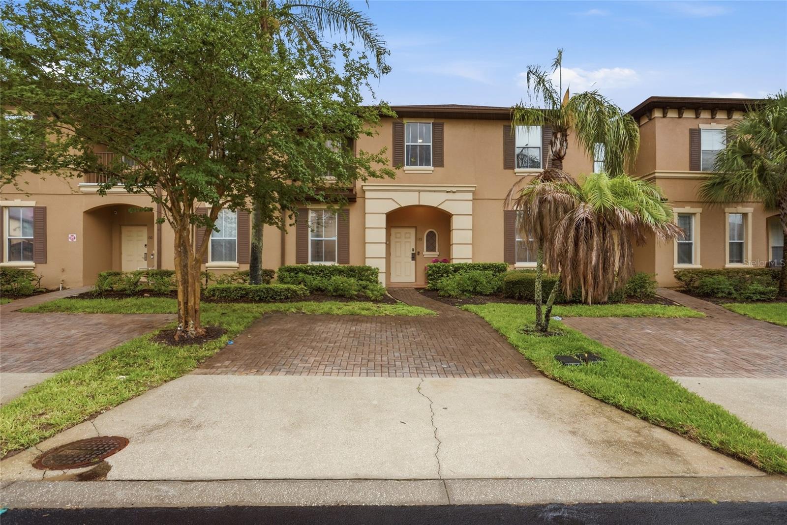 122 CAPRI DR #122